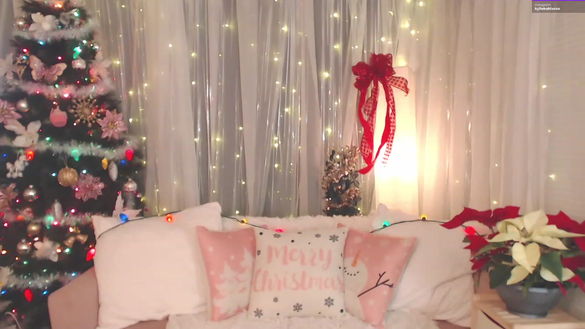 Gallery image thumbnail from KylieKohl's myfreecams stream on, 12/22/2022, 04:53 image 9 of 20