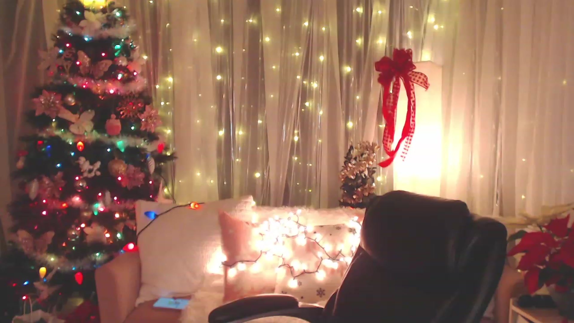 Gallery image thumbnail from KylieKohl's myfreecams stream on, 01/04/2023, 06:24 image 3 of 20