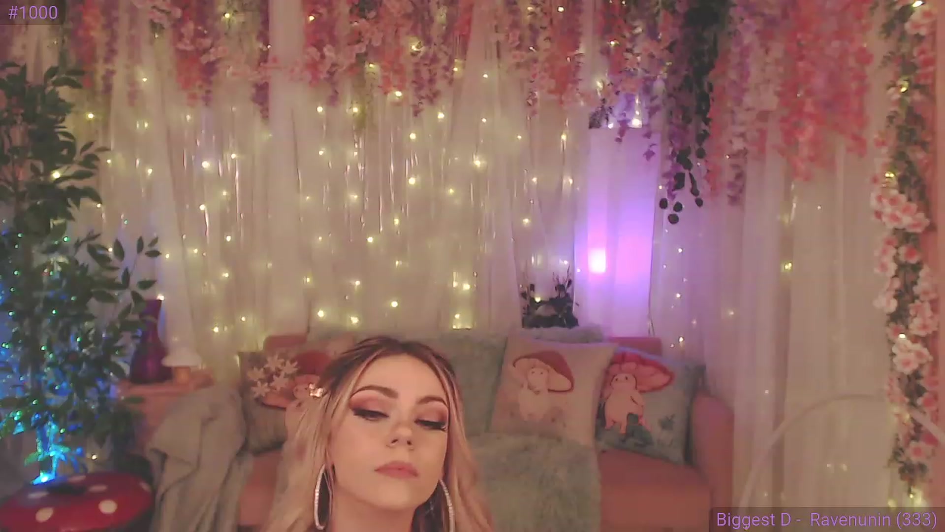 Gallery image thumbnail from KylieKohl's myfreecams stream on, 04/06/2023, 02:06 image 13 of 20