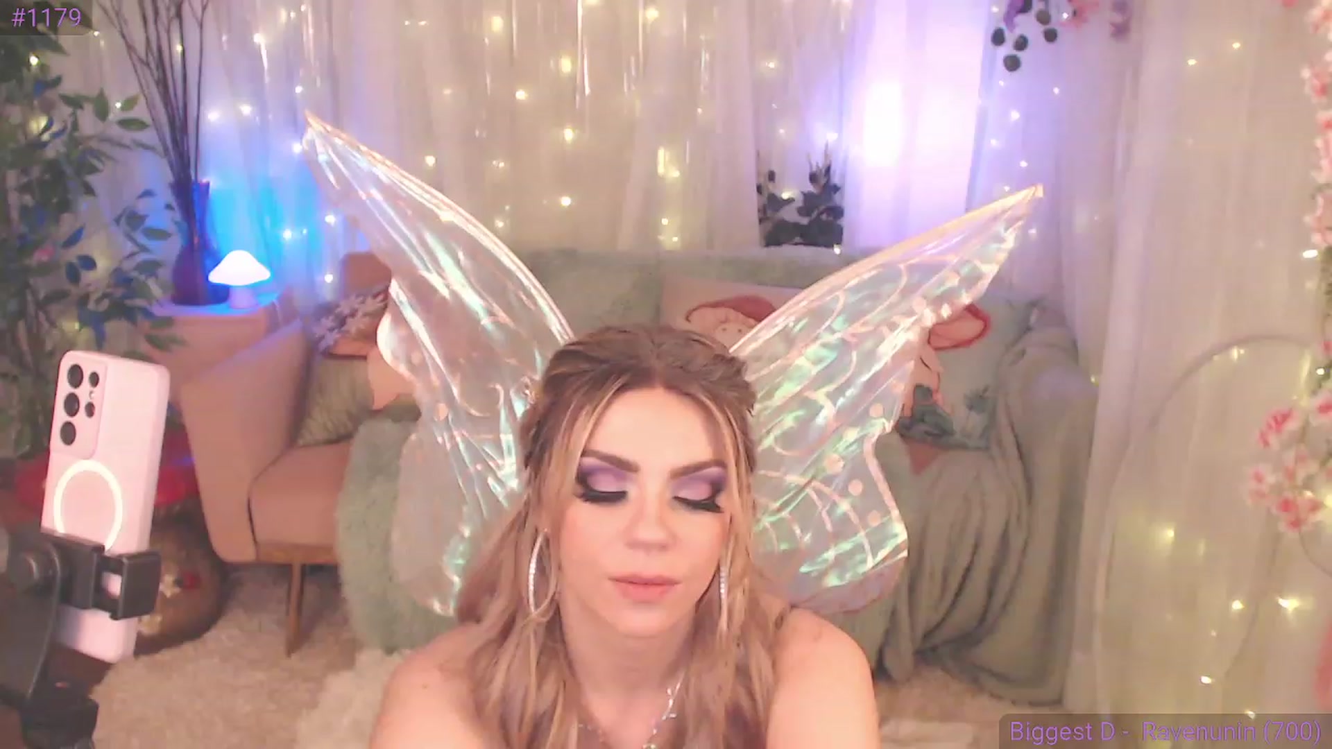 Gallery image thumbnail from KylieKohl's myfreecams stream on, 04/19/2023, 05:22 image 8 of 20