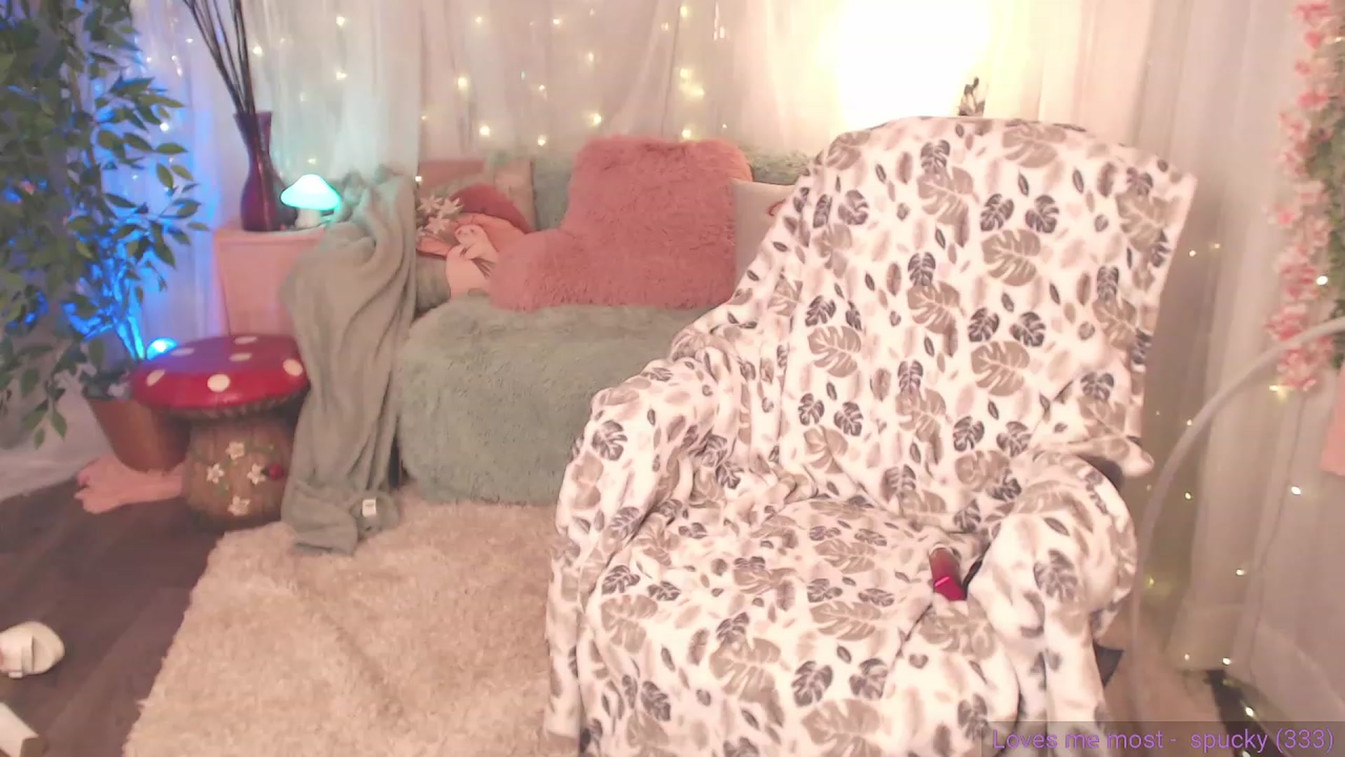 Gallery image thumbnail from KylieKohl's myfreecams stream on, 05/16/2023, 04:41 image 2 of 20