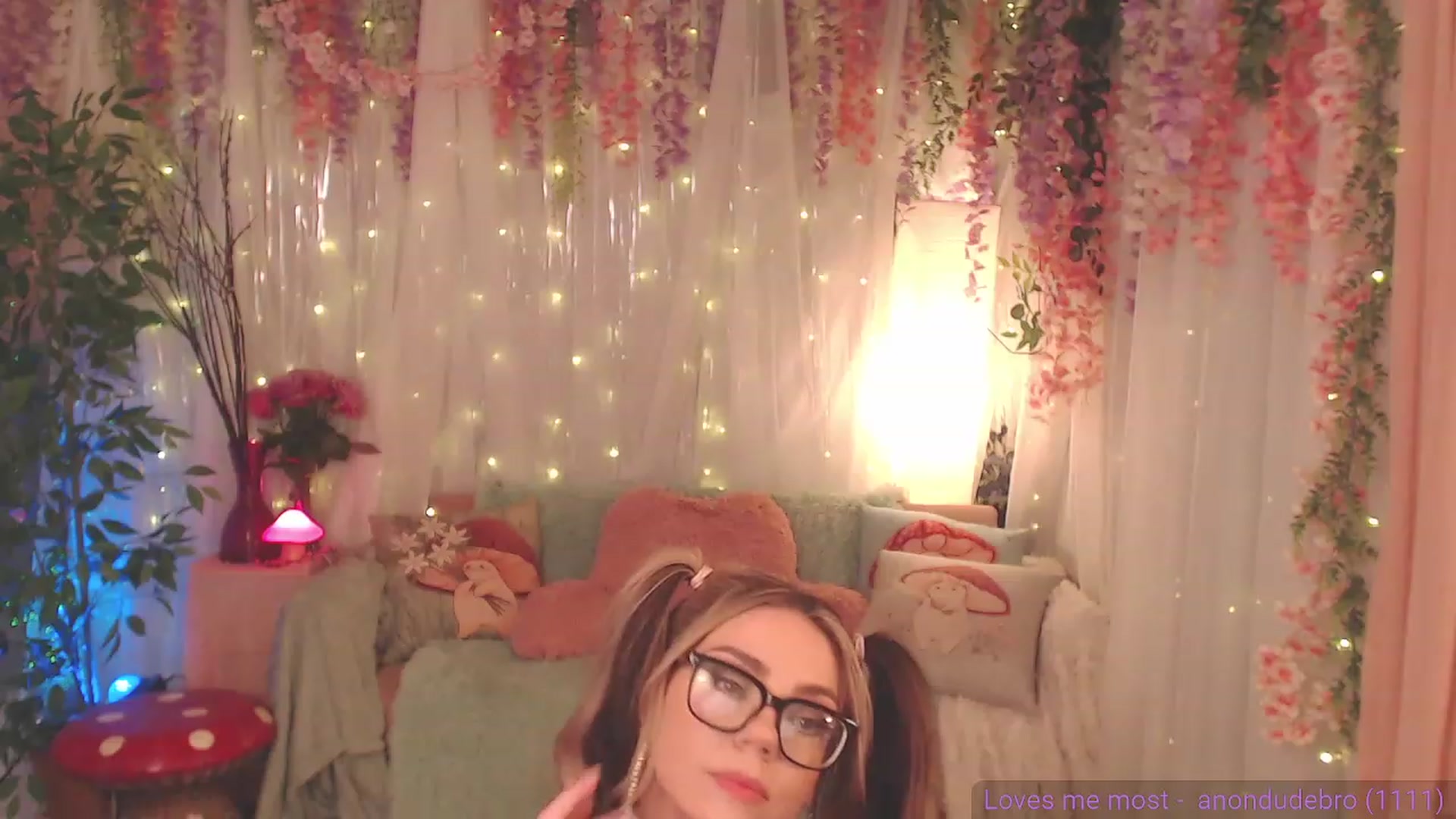 Gallery image thumbnail from KylieKohl's myfreecams stream on, 05/23/2023, 05:13 image 15 of 20
