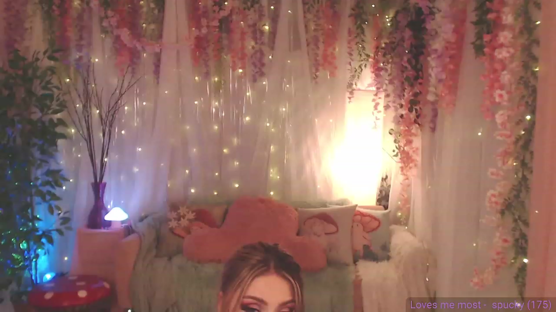 Gallery image thumbnail from KylieKohl's myfreecams stream on, 06/13/2023, 03:21 image 11 of 20