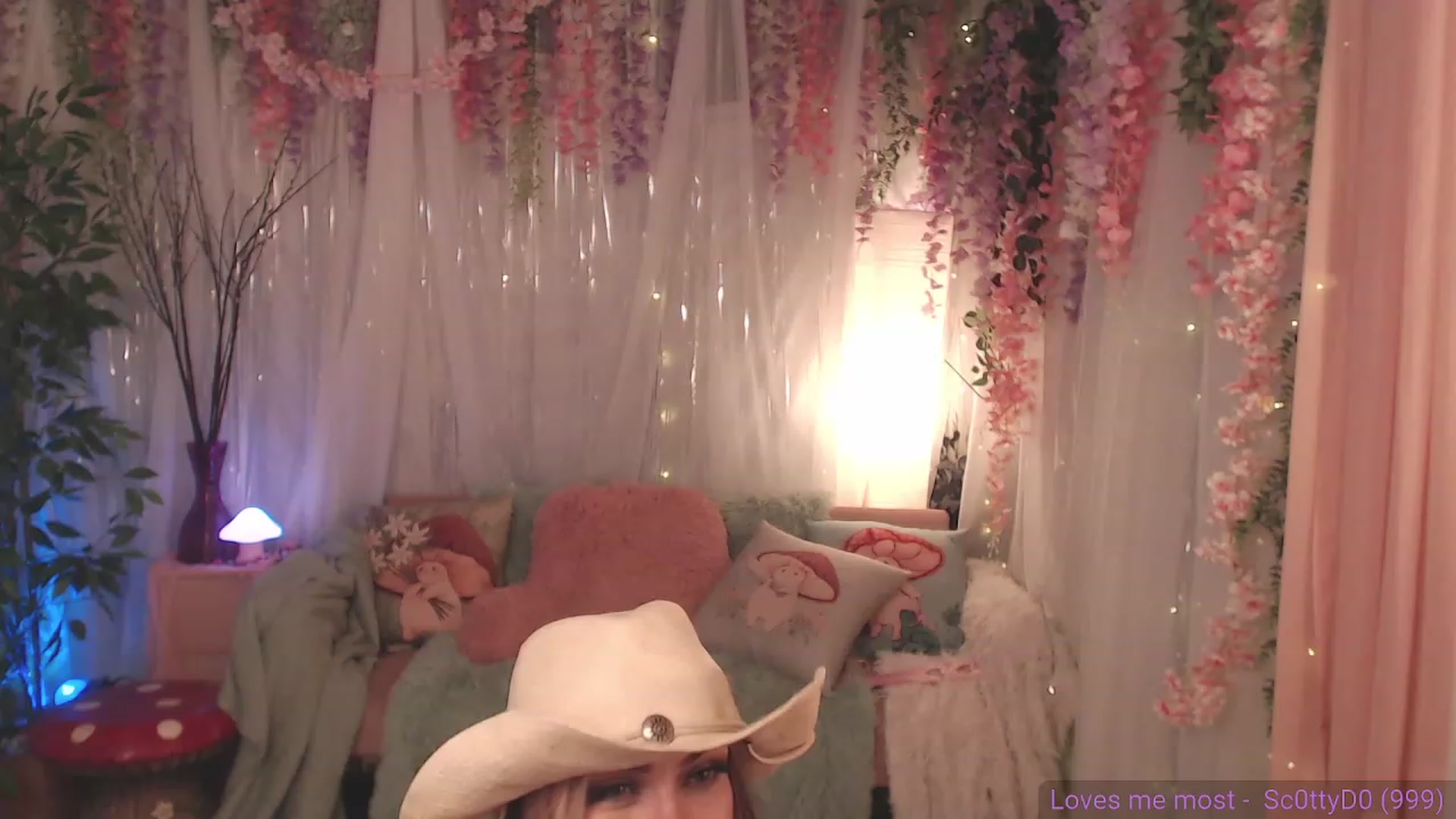 Gallery image thumbnail from KylieKohl's myfreecams stream on, 06/20/2023, 06:03 image 14 of 20