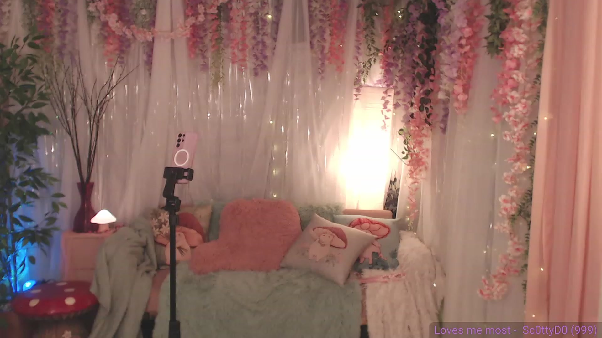 Gallery image thumbnail from KylieKohl's myfreecams stream on, 06/20/2023, 06:03 image 19 of 20