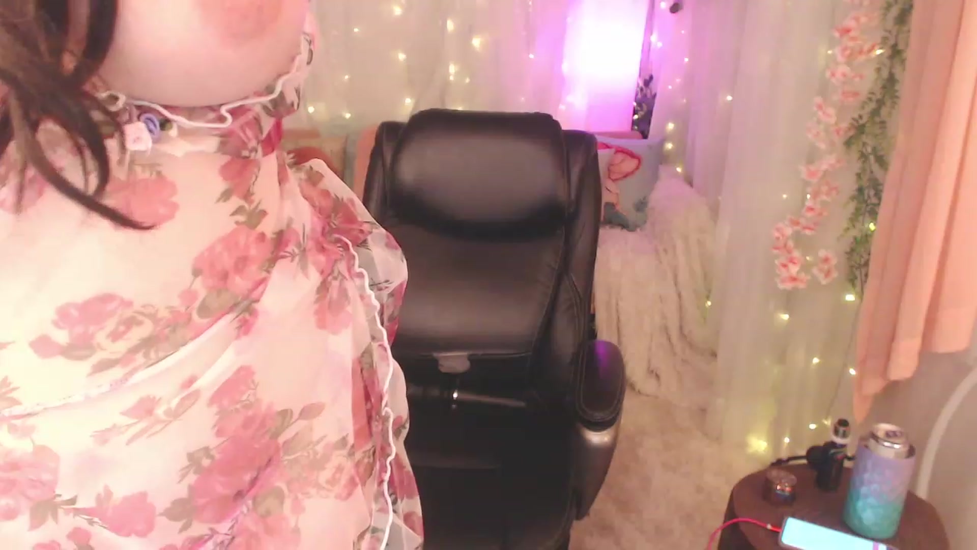 Gallery image thumbnail from KylieKohl's myfreecams stream on, 07/11/2023, 05:08 image 7 of 20