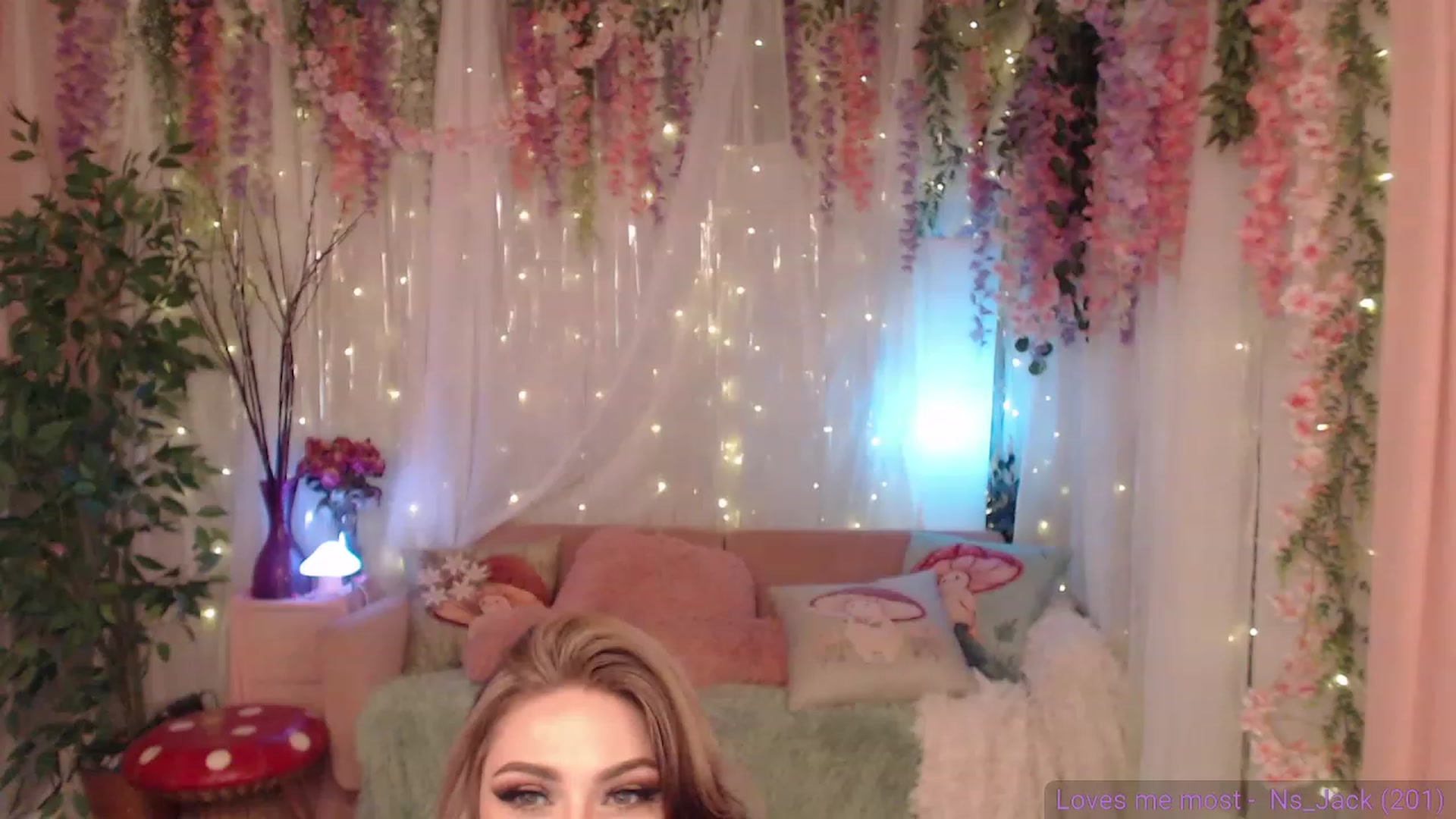 Gallery image thumbnail from KylieKohl's myfreecams stream on, 07/29/2023, 03:11 image 5 of 20