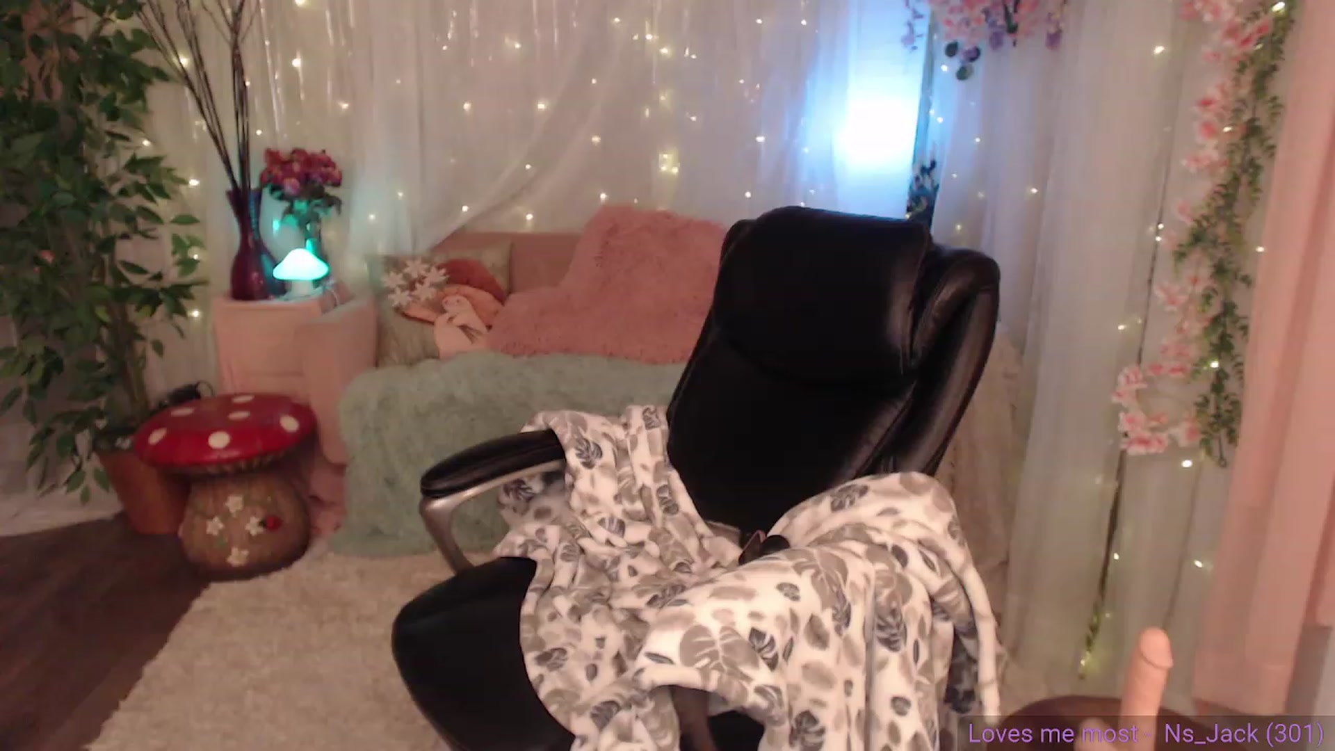 Gallery image thumbnail from KylieKohl's myfreecams stream on, 07/29/2023, 04:58 image 19 of 20