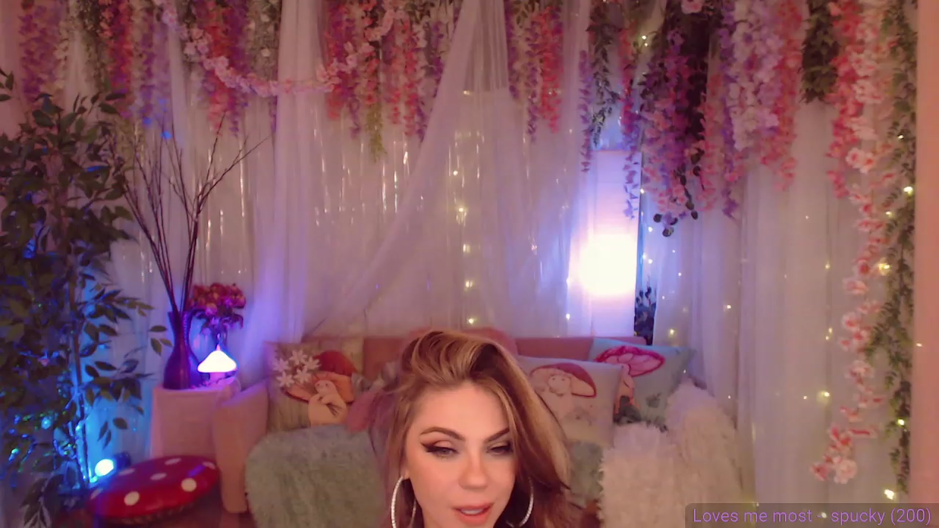 Gallery image thumbnail from KylieKohl's myfreecams stream on, 08/08/2023, 04:27 image 19 of 20
