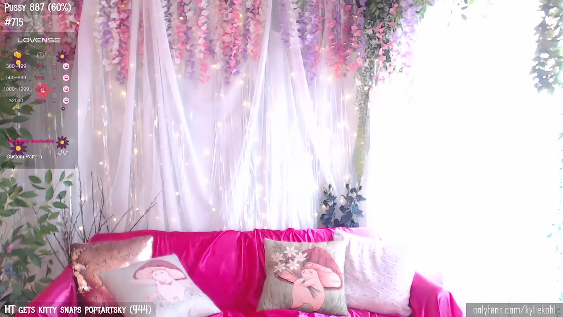 Gallery image thumbnail from KylieKohl's myfreecams stream on, 04/12/2024, 20:44 image 5 of 20