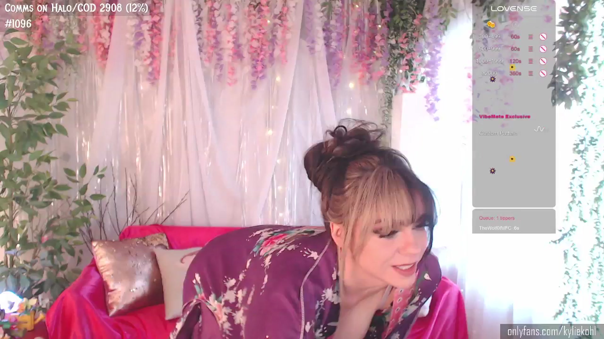 Gallery image thumbnail from KylieKohl's myfreecams stream on, 04/26/2024, 20:15 image 15 of 20