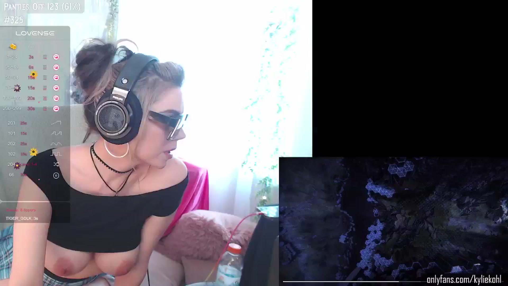 Gallery image thumbnail from KylieKohl's myfreecams stream on, 05/03/2024, 20:13 image 9 of 20