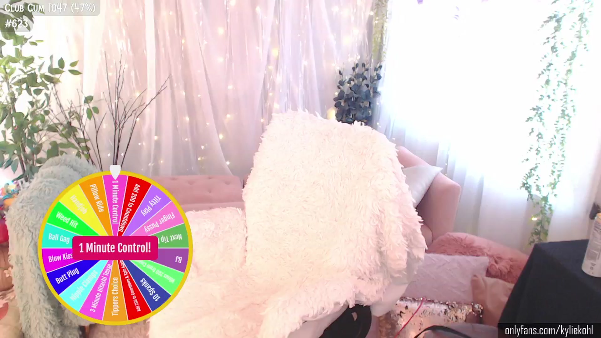 Gallery image thumbnail from KylieKohl's myfreecams stream on, 05/28/2024, 24:59 image 9 of 20