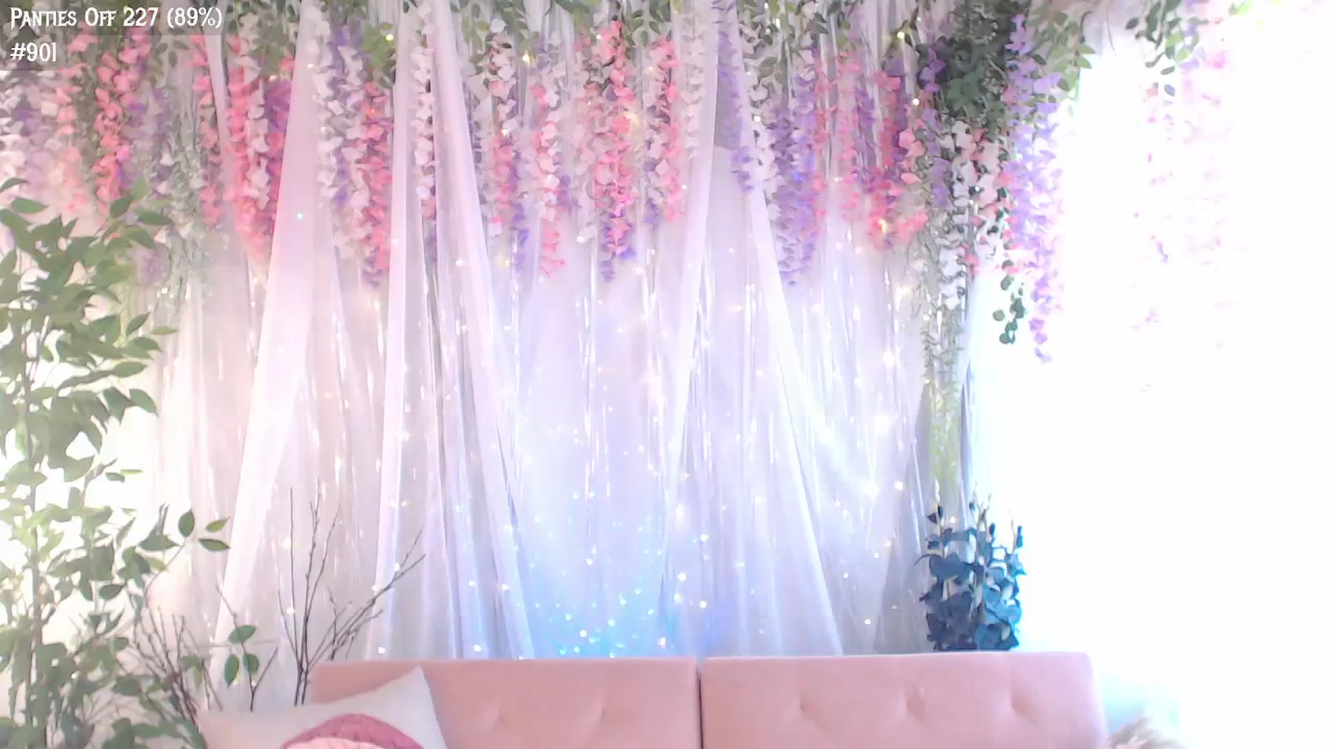 Gallery image thumbnail from KylieKohl's myfreecams stream on, 07/25/2024, 21:11 image 2 of 20