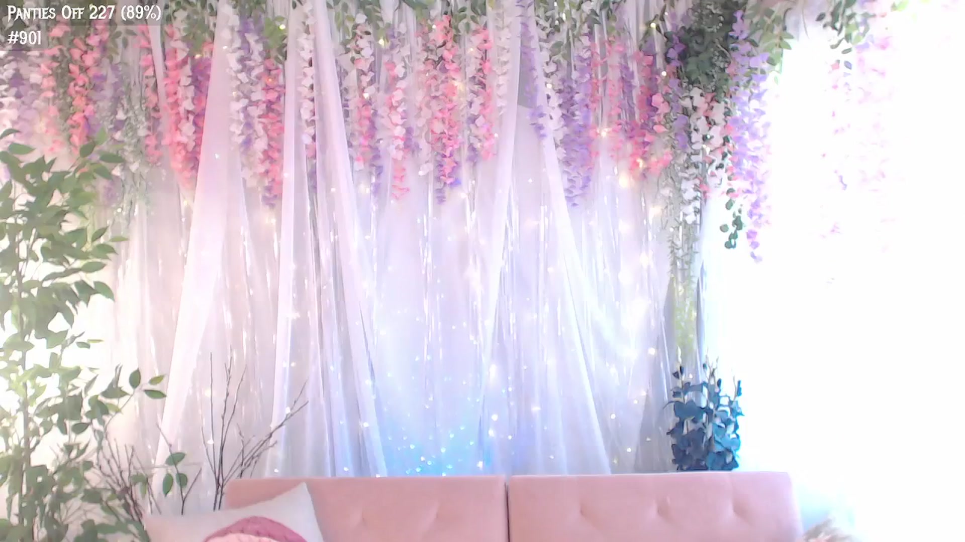 Gallery image thumbnail from KylieKohl's myfreecams stream on, 07/25/2024, 21:11 image 3 of 20