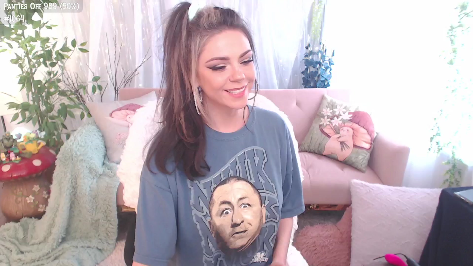 Gallery image thumbnail from KylieKohl's myfreecams stream on, 07/30/2024, 22:52 image 6 of 20