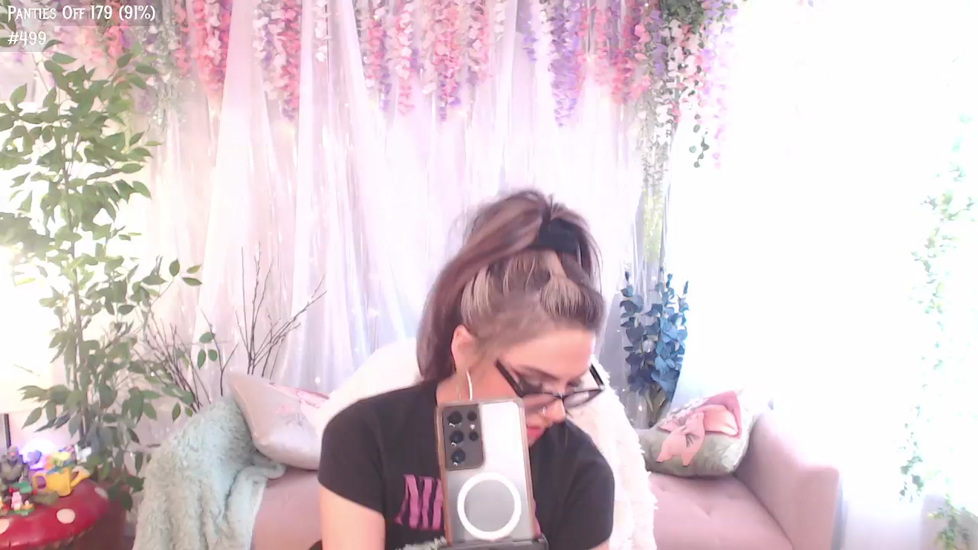 Gallery image thumbnail from KylieKohl's myfreecams stream on, 08/01/2024, 21:26 image 16 of 20