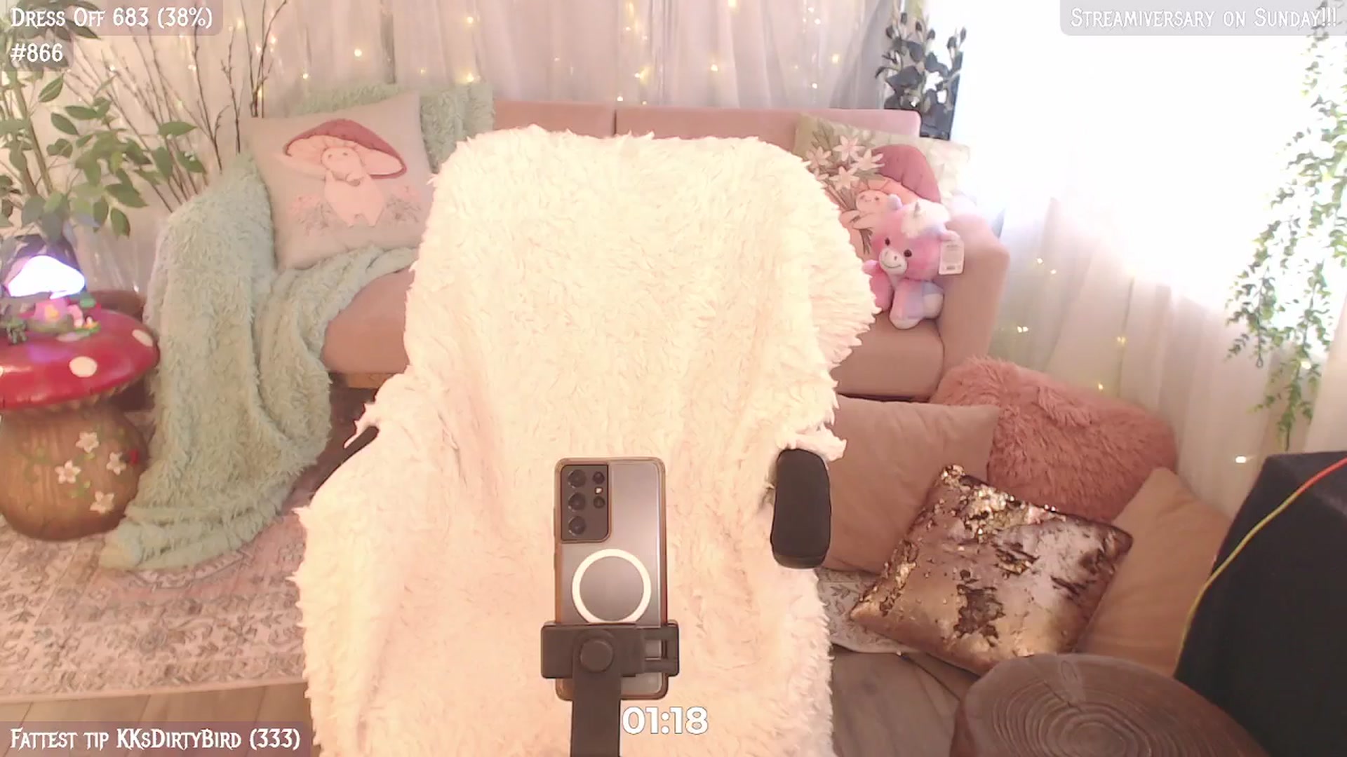 Gallery image thumbnail from KylieKohl's myfreecams stream on, 08/31/2024, 24:03 image 10 of 20