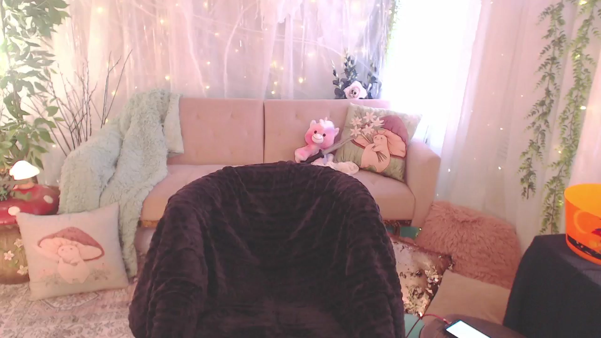 Gallery image thumbnail from KylieKohl's myfreecams stream on, 10/04/2024, 19:56 image 20 of 20
