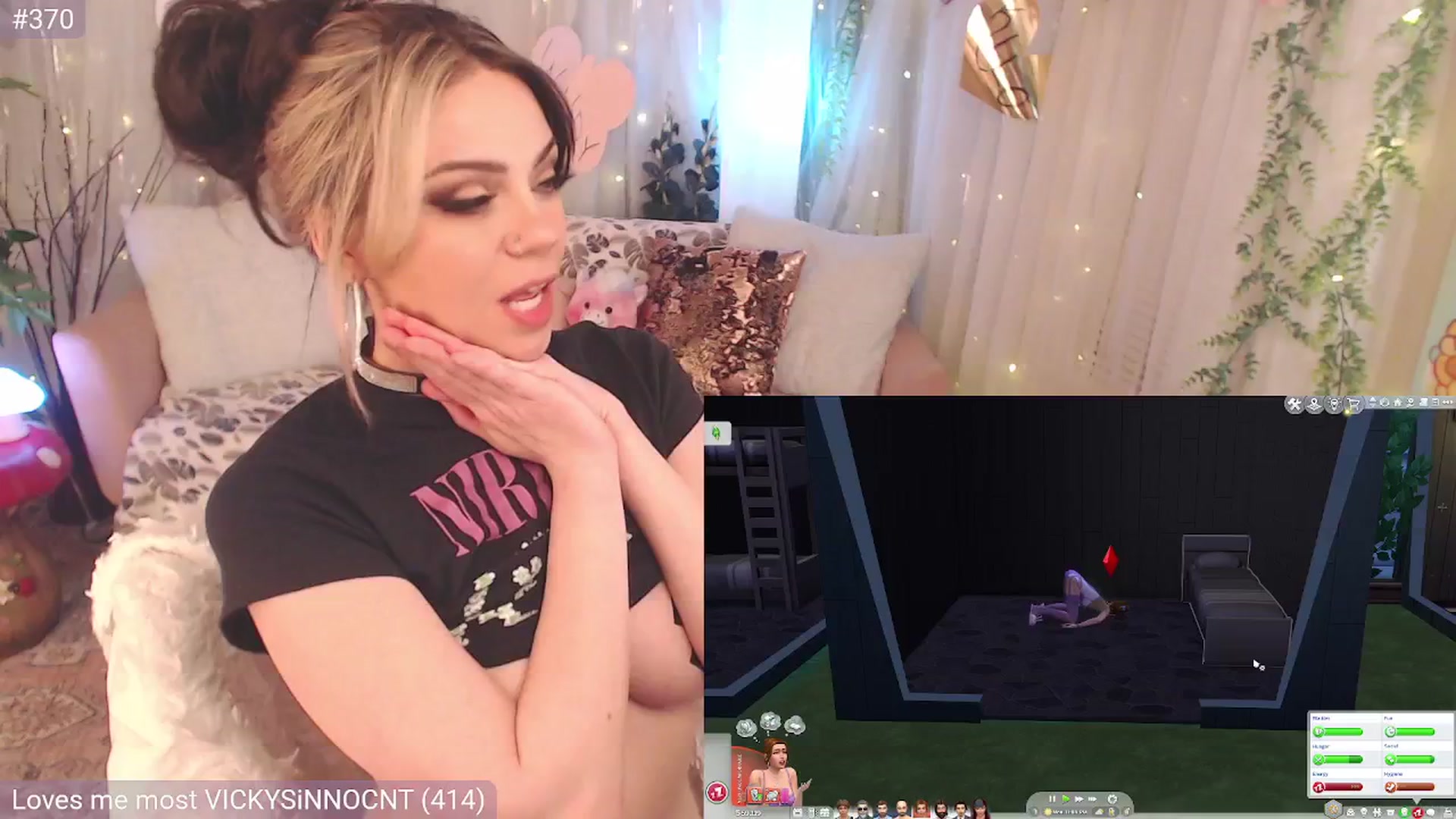 Gallery image thumbnail from KylieKohl's myfreecams stream on, 03/22/2025, 02:38 image 11 of 20