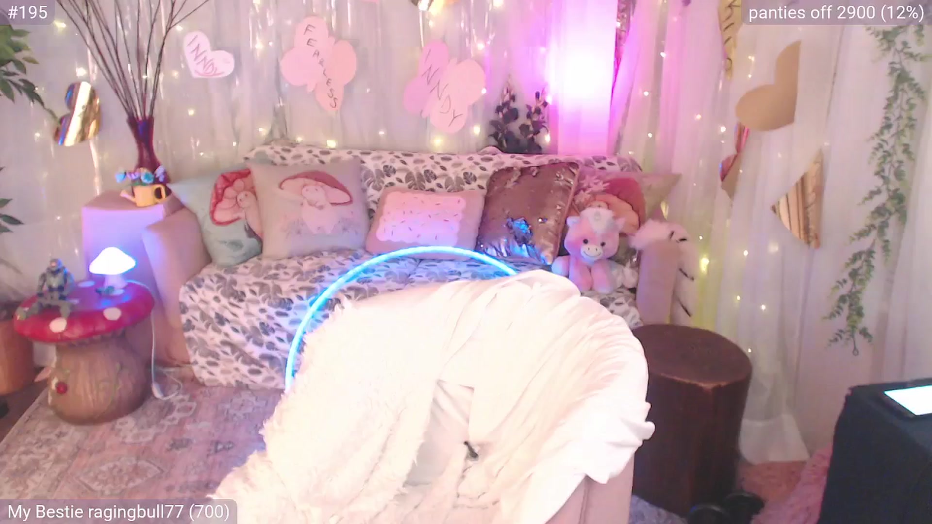 Gallery image thumbnail from KylieKohl's myfreecams stream on, 08/21/2025, 04:27 image 9 of 20