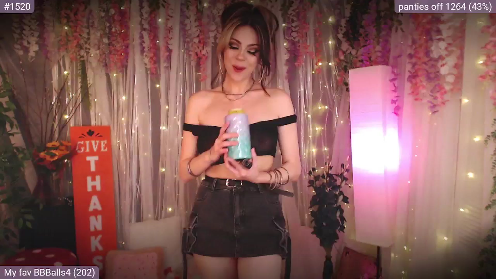 Gallery image thumbnail from KylieKohl's myfreecams stream on, 11/12/2025, 08:12 image 8 of 20