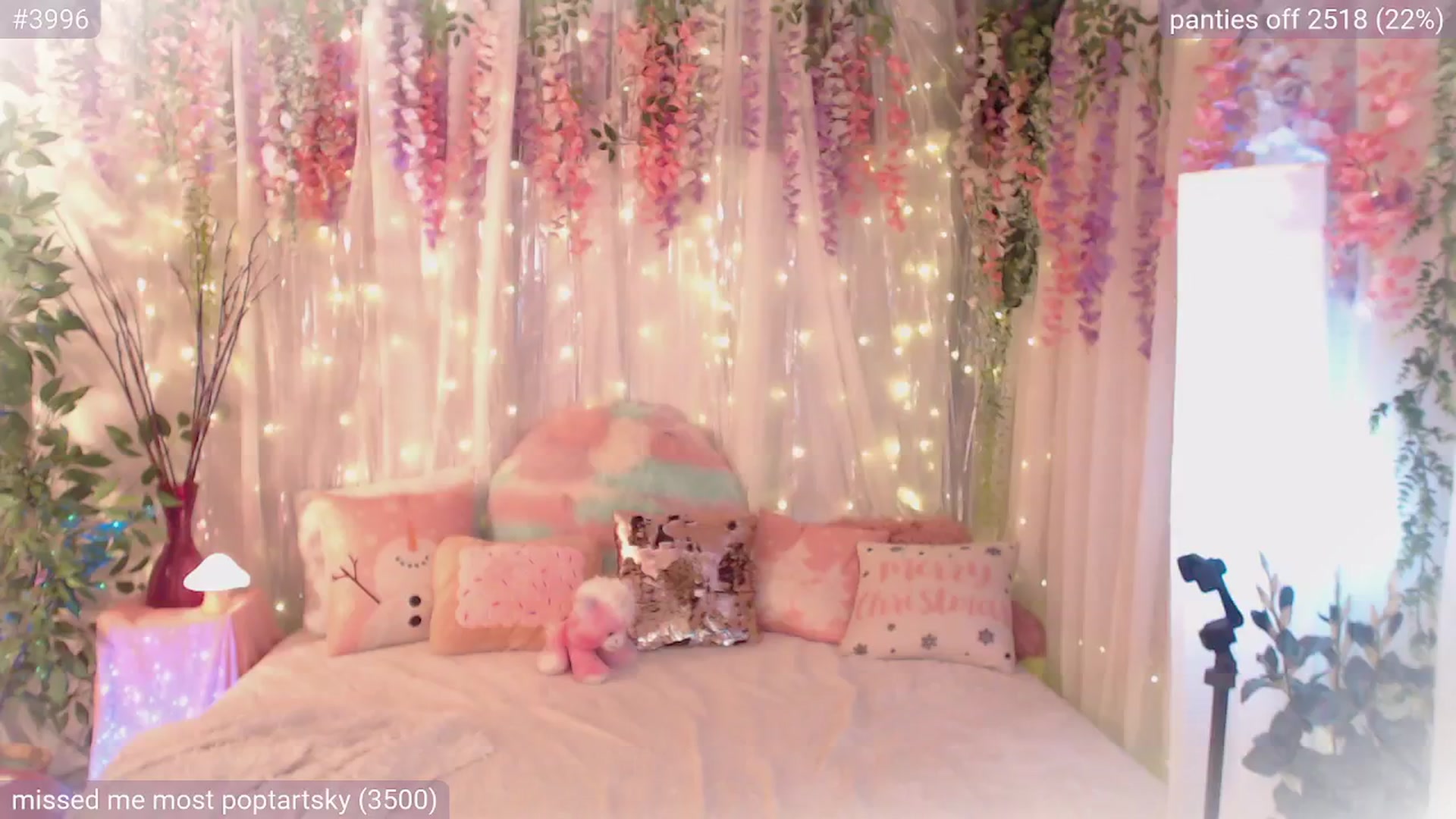Gallery image thumbnail from KylieKohl's myfreecams stream on, 01/15/2026, 05:56 image 4 of 20