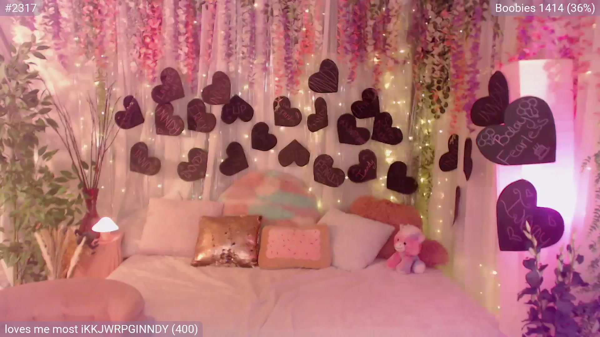 Gallery image thumbnail from KylieKohl's myfreecams stream on, 03/25/2026, 03:03 image 11 of 20