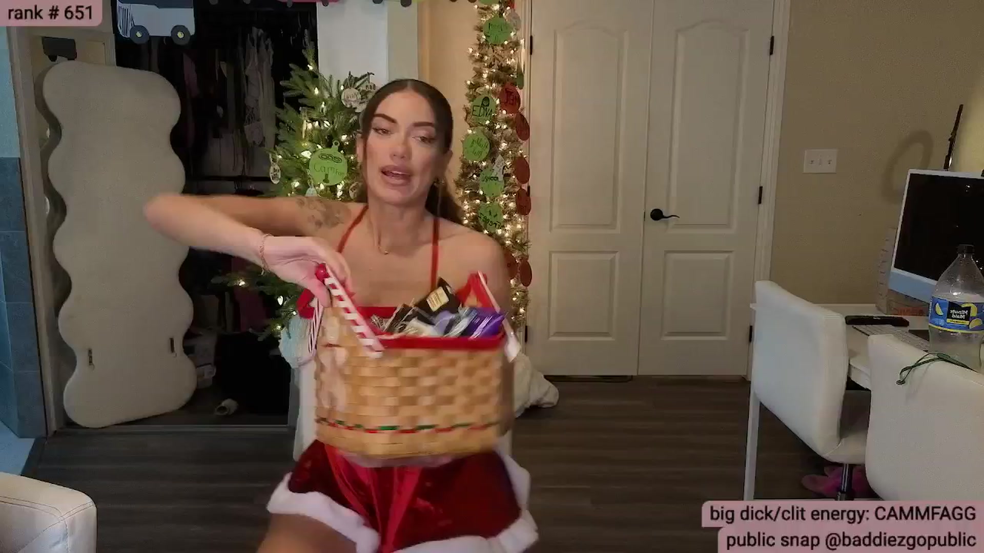 Gallery image thumbnail from KylieNicole's myfreecams stream on, 12/02/2025, 07:58 image 4 of 20