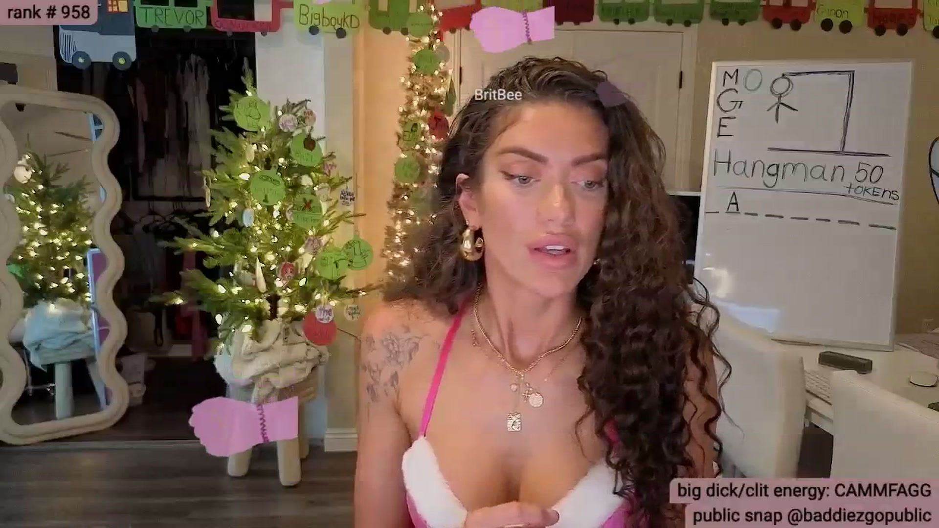 Gallery image thumbnail from KylieNicole's myfreecams stream on, 12/06/2025, 04:57 image 16 of 20