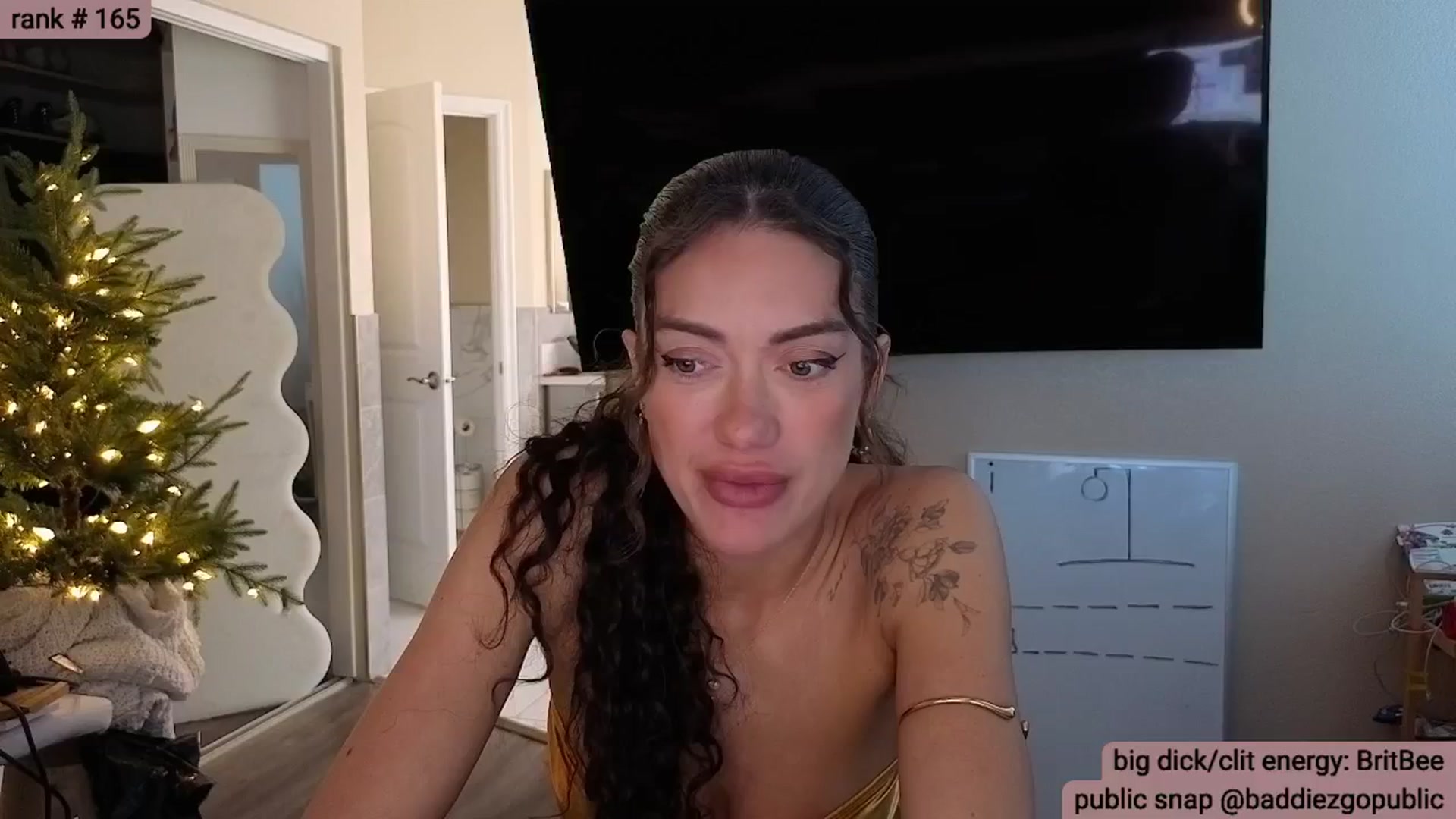 Gallery image thumbnail from KylieNicole's myfreecams stream on, 01/11/2026, 24:54 image 1 of 20