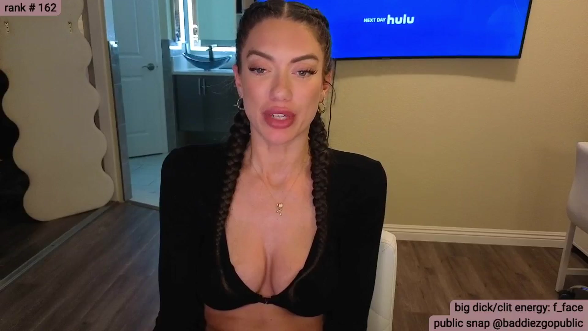 Gallery image thumbnail from KylieNicole's myfreecams stream on, 01/18/2026, 04:26 image 17 of 20