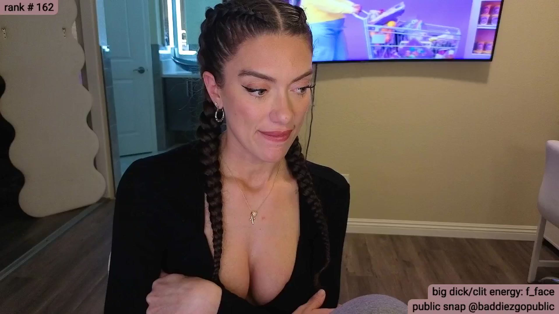 Gallery image thumbnail from KylieNicole's myfreecams stream on, 01/18/2026, 05:09 image 1 of 20