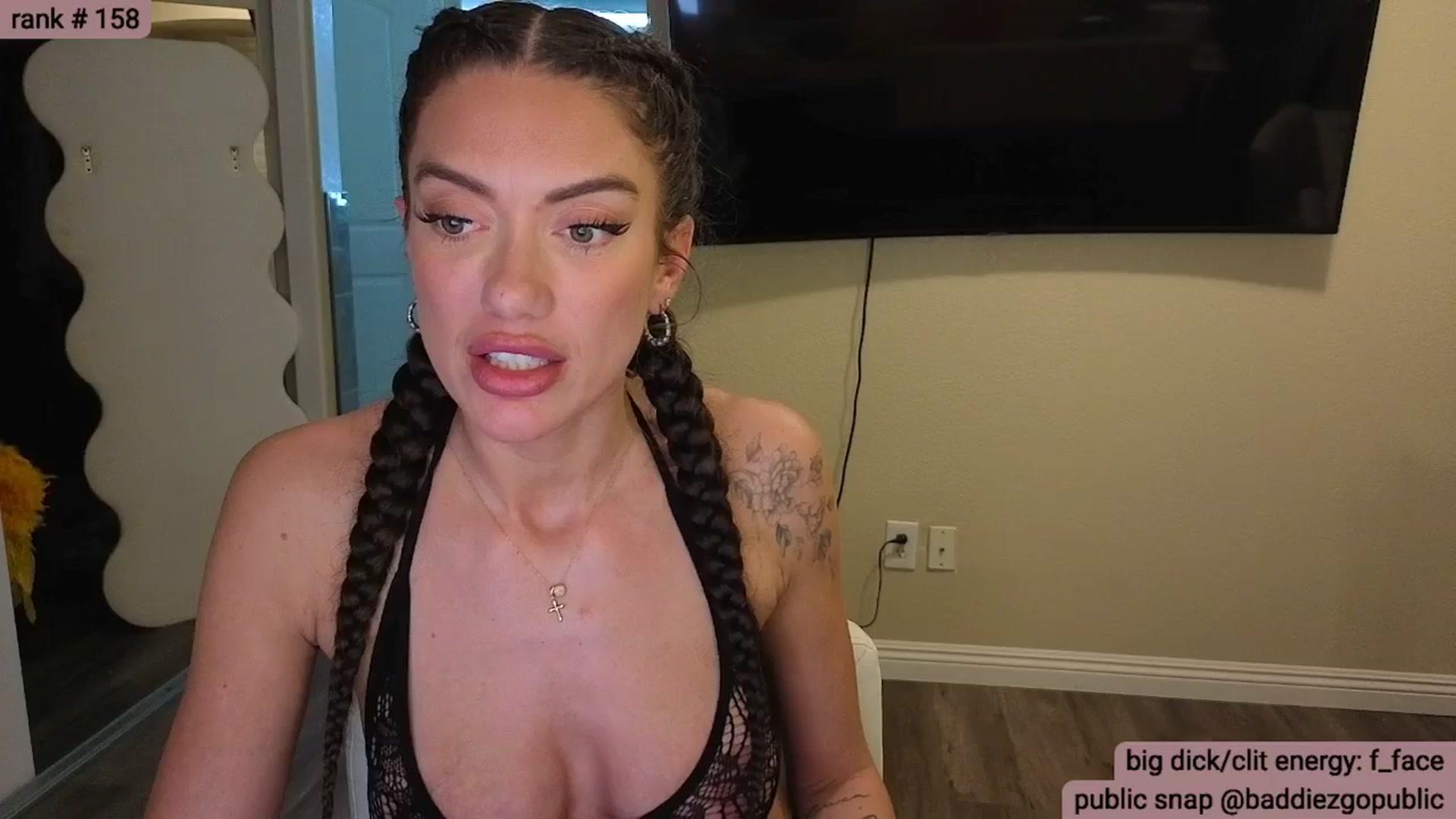 Gallery image thumbnail from KylieNicole's myfreecams stream on, 01/18/2026, 05:09 image 17 of 20