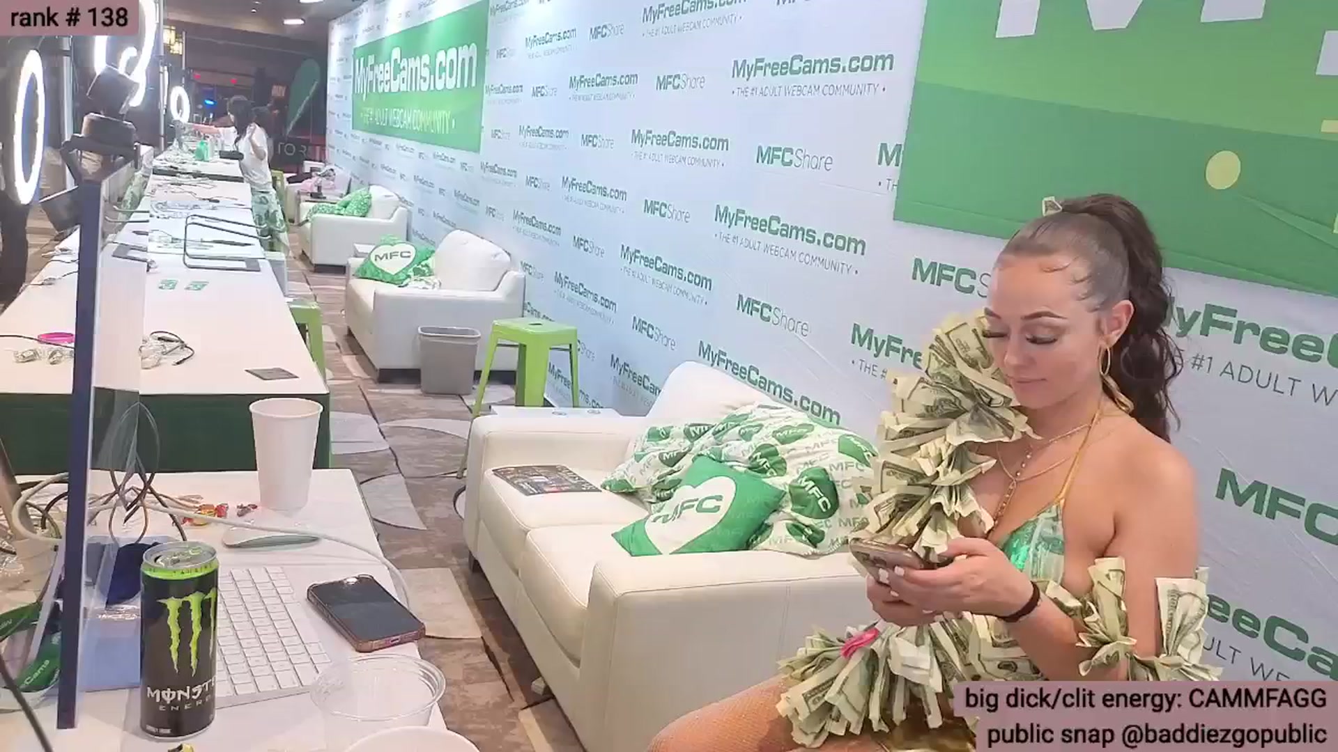 Gallery image thumbnail from KylieNicole's myfreecams stream on, 01/22/2026, 03:30 image 19 of 20