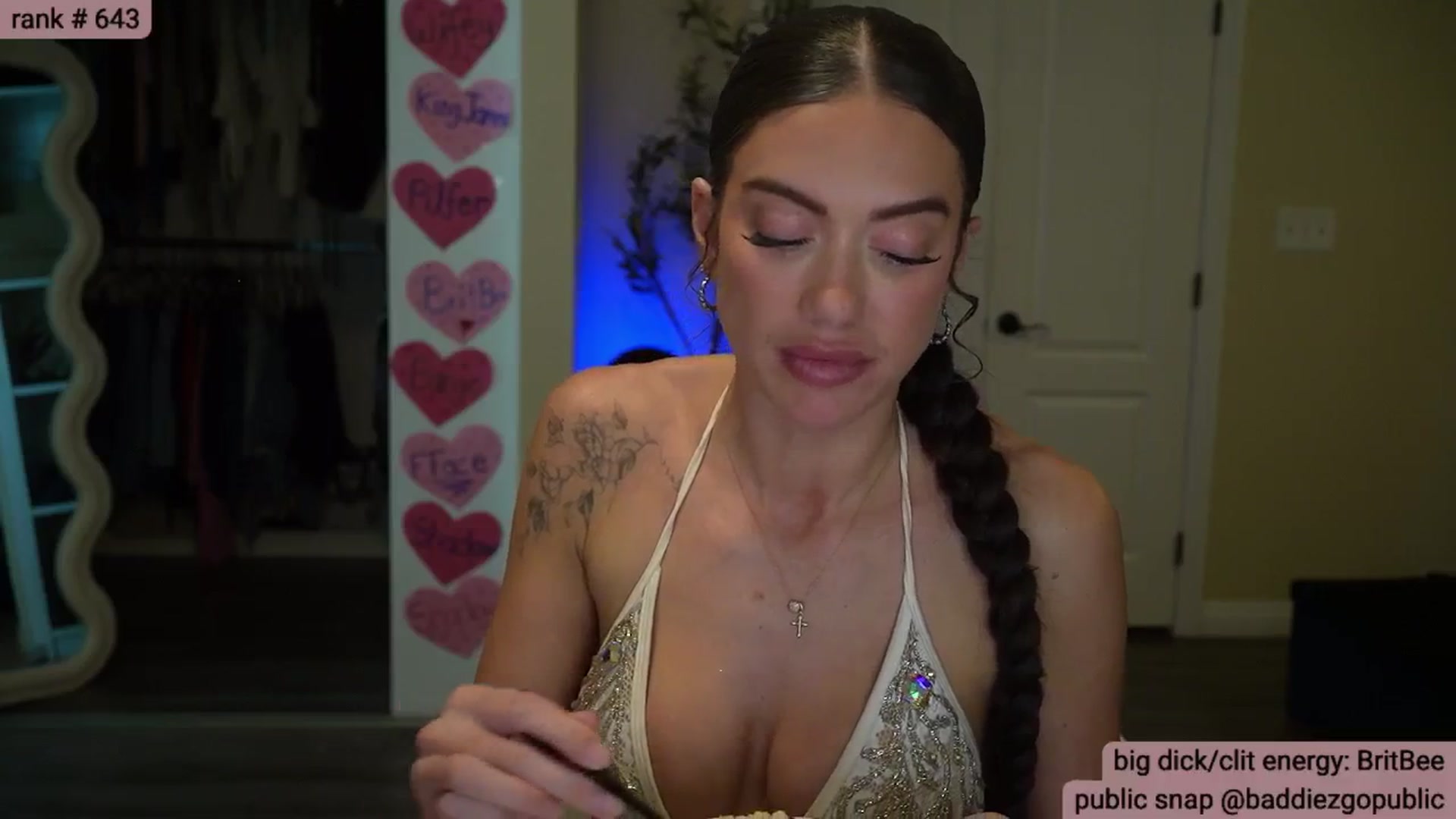 Gallery image thumbnail from KylieNicole's myfreecams stream on, 02/03/2026, 07:35 image 17 of 20