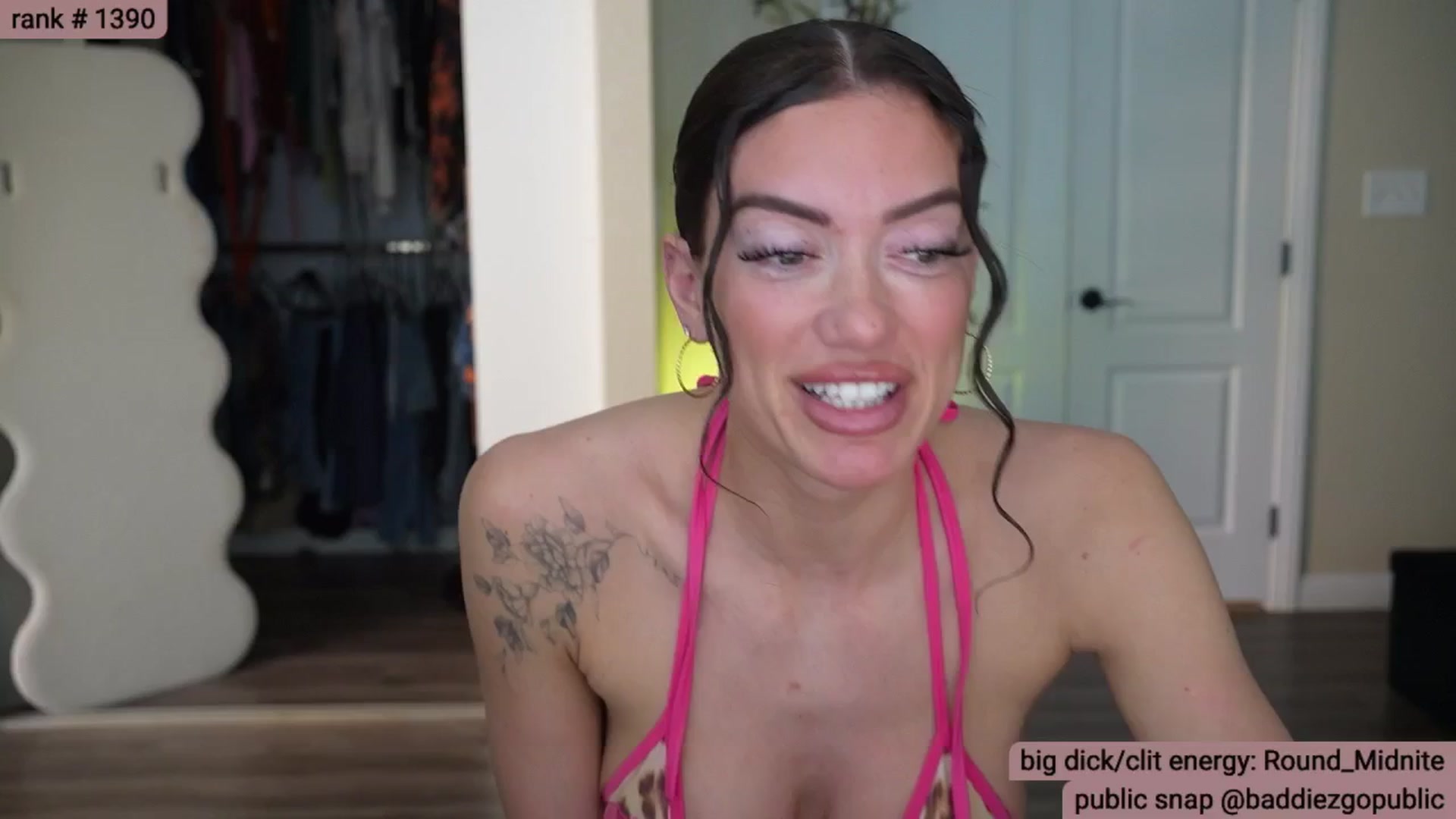 Gallery image thumbnail from KylieNicole's myfreecams stream on, 03/11/2026, 24:33 image 5 of 20