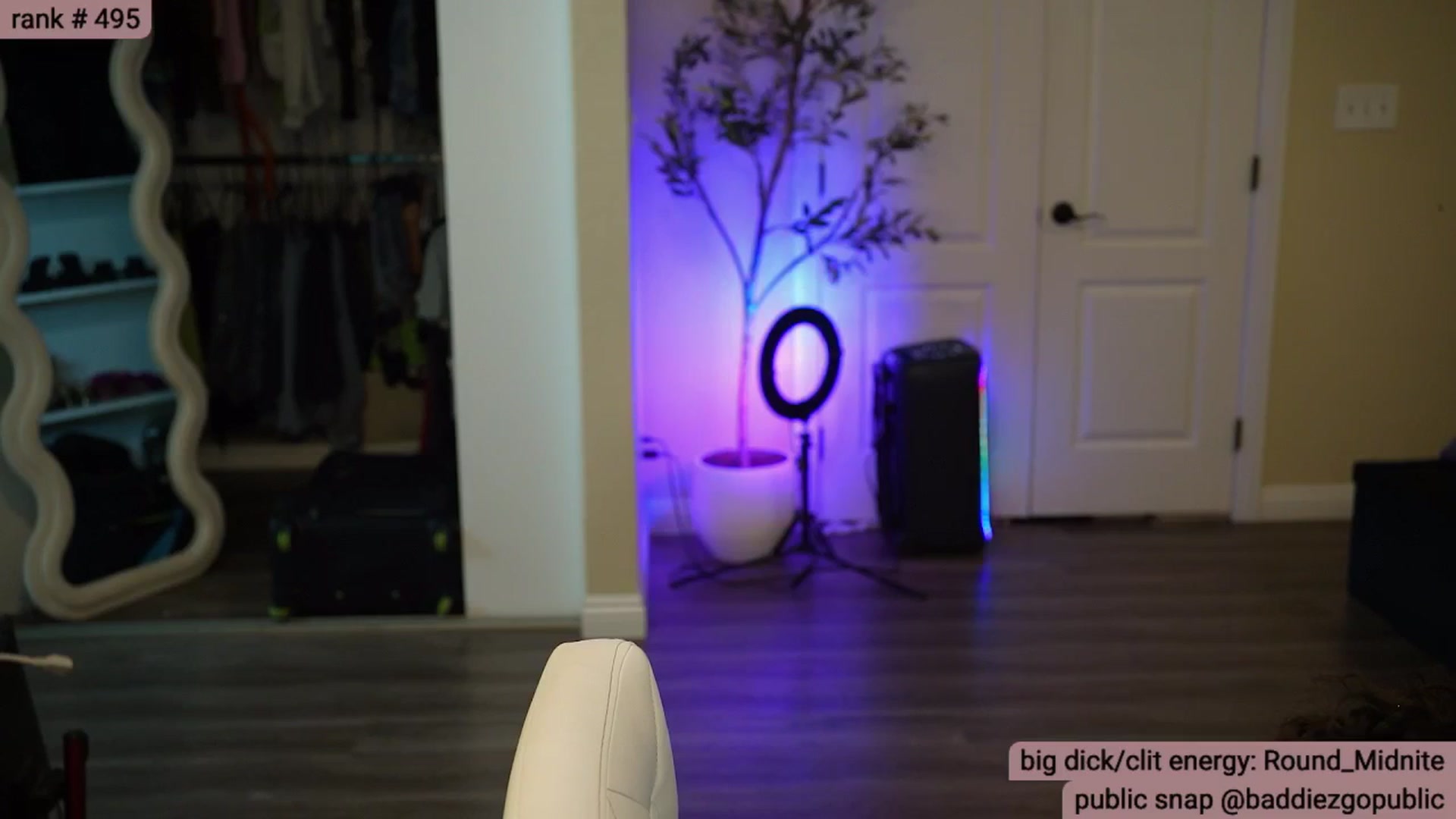 Gallery image thumbnail from KylieNicole's myfreecams stream on, 04/14/2026, 05:32 image 15 of 20