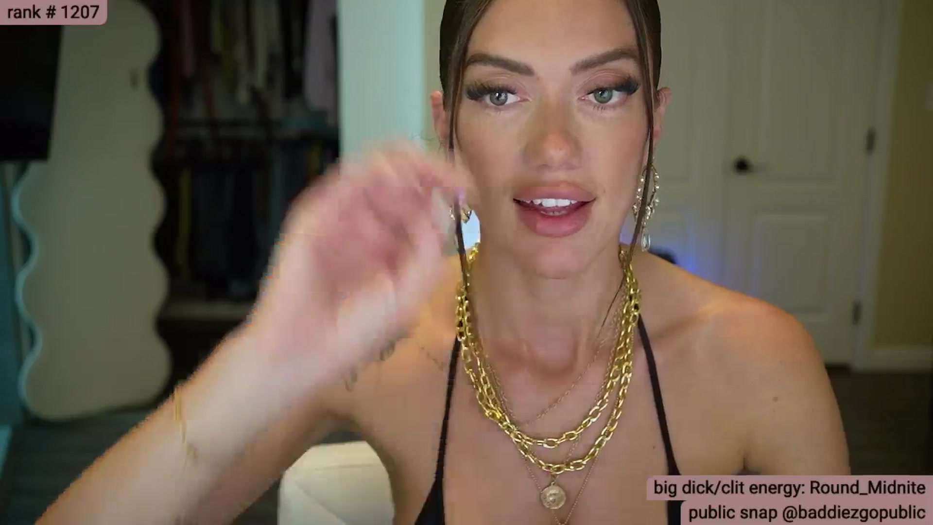 Gallery image thumbnail from KylieNicole's myfreecams stream on, 05/03/2026, 06:46 image 6 of 20