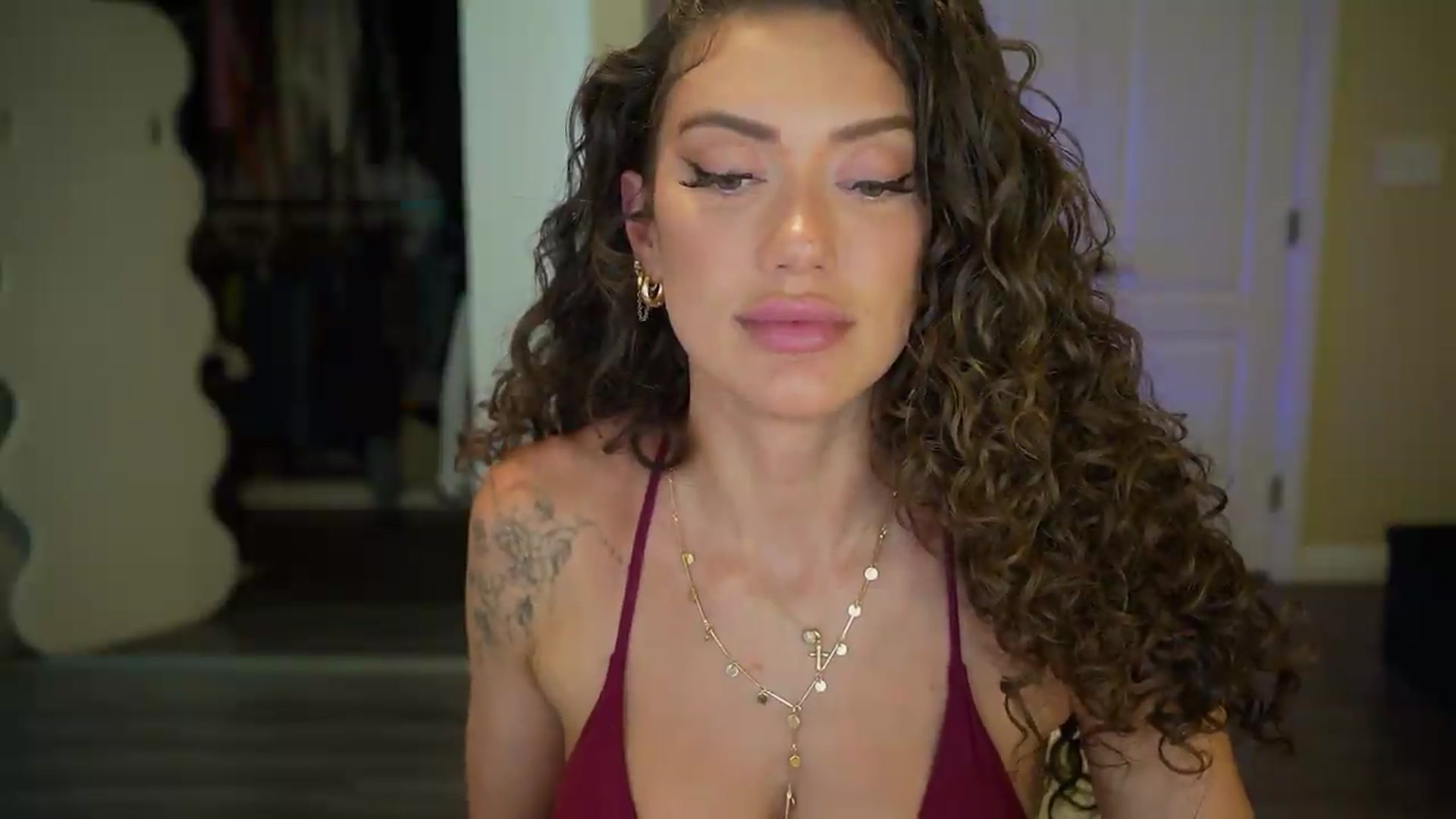 Gallery image thumbnail from KylieNicole's myfreecams stream on, 07/10/2026, 06:33 image 3 of 20