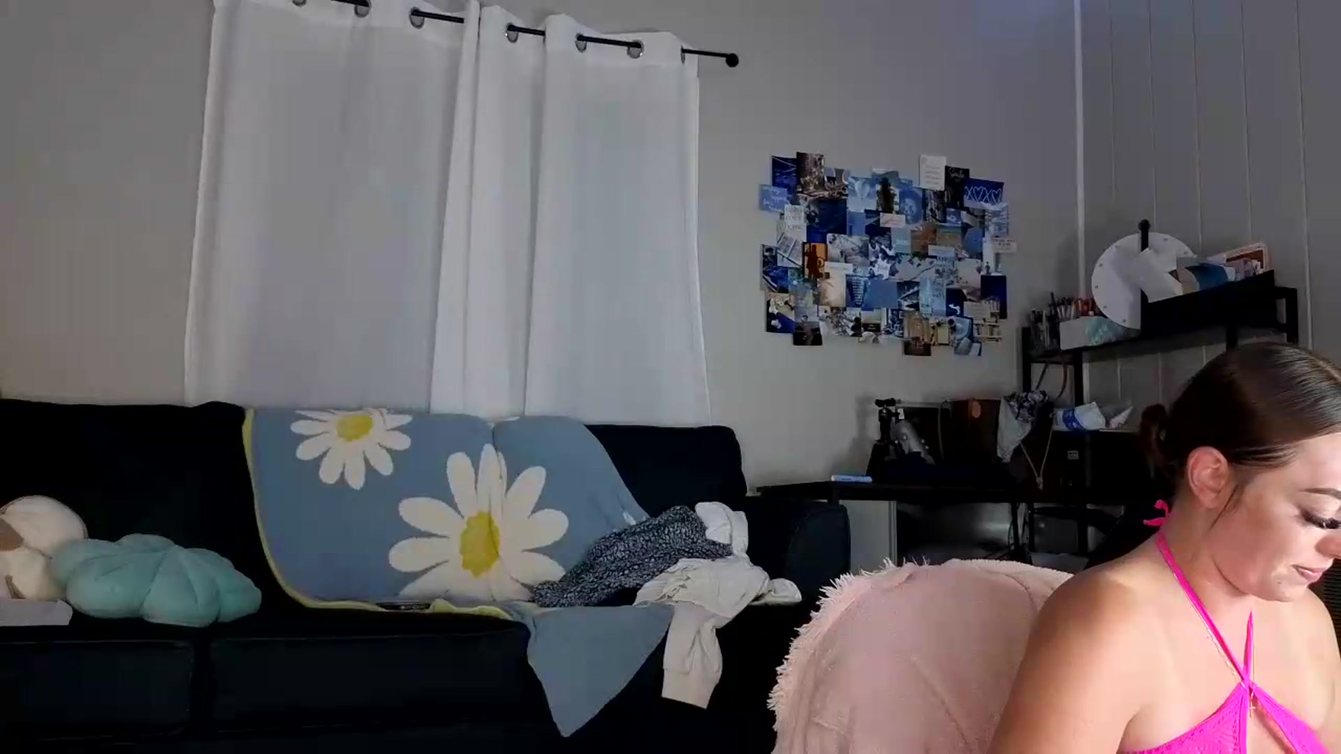 Gallery image thumbnail from KylieNicole's myfreecams stream on, 07/31/2026, 06:39 image 11 of 20