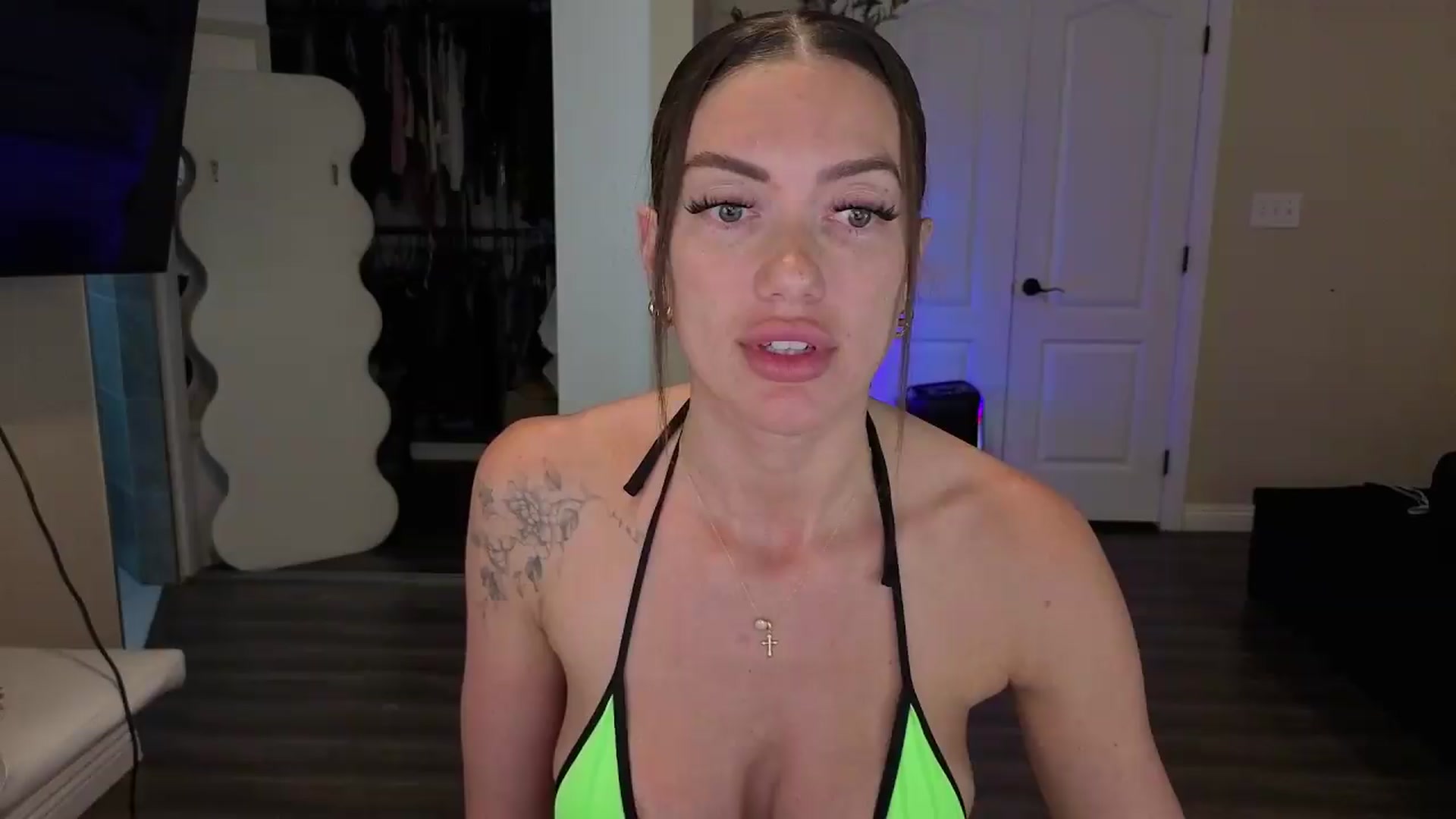 Gallery image thumbnail from KylieNicole's myfreecams stream on, 08/05/2026, 05:34 image 3 of 20