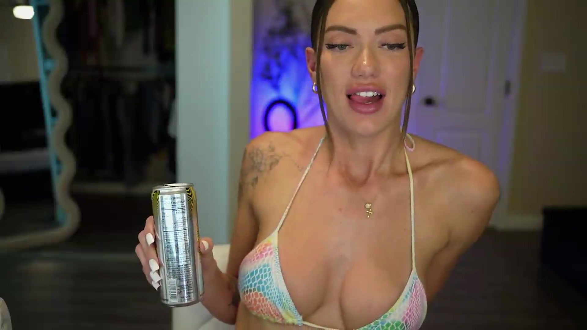 Gallery image thumbnail from KylieNicole's myfreecams stream on, 08/14/2026, 08:05 image 11 of 20