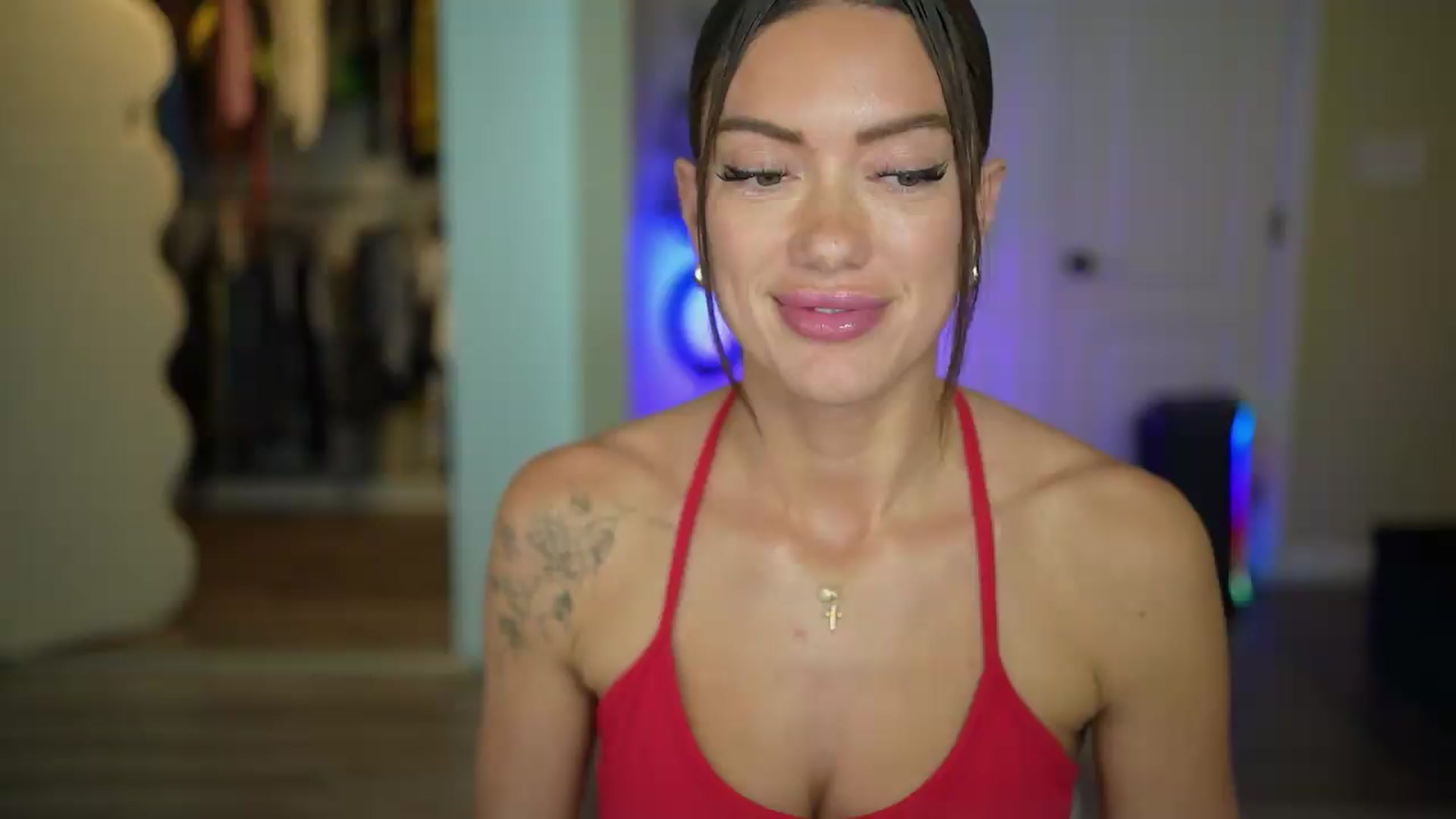 Gallery image thumbnail from KylieNicole's myfreecams stream on, 08/15/2026, 03:40 image 4 of 20