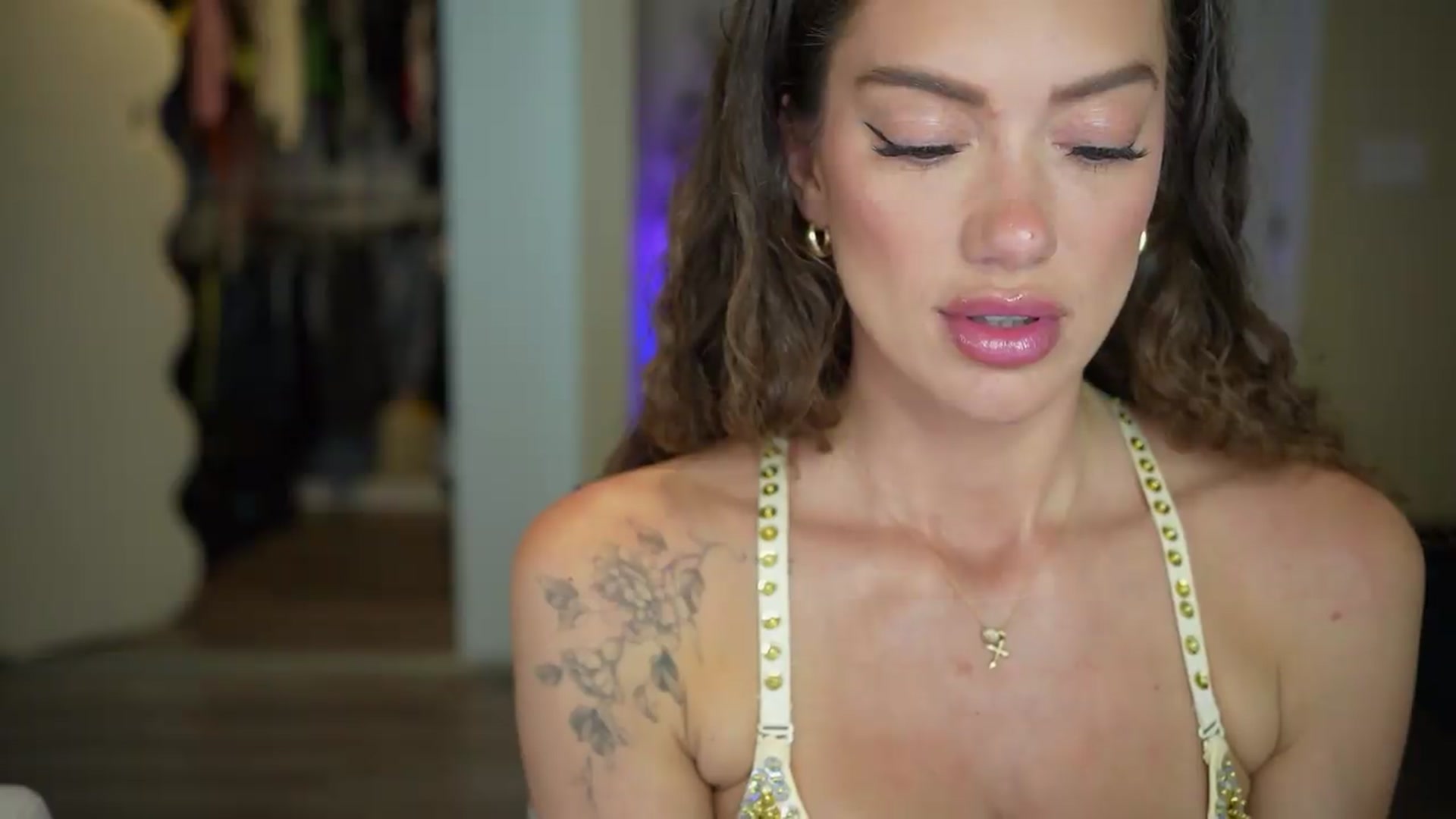 Gallery image thumbnail from KylieNicole's myfreecams stream on, 08/18/2026, 06:19 image 7 of 20
