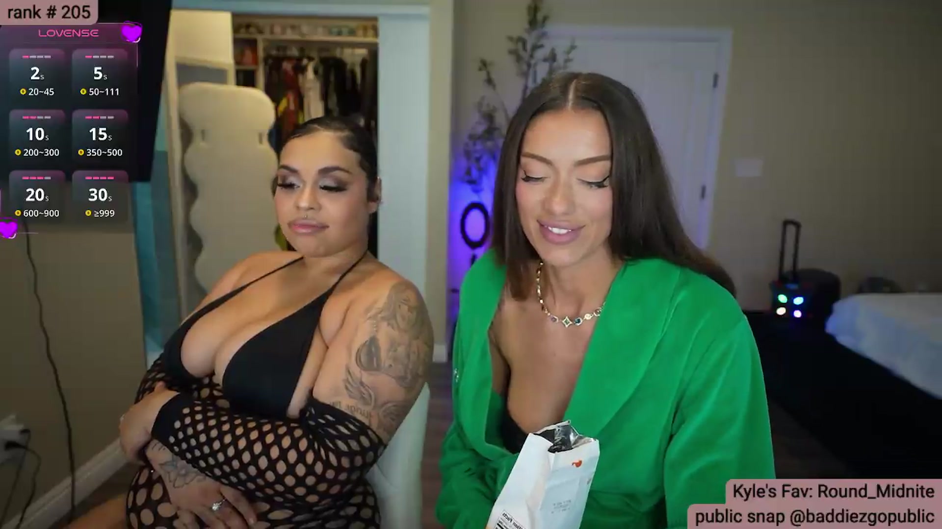 Gallery image thumbnail from KylieNicole's myfreecams stream on, 09/12/2026, 08:25 image 17 of 20
