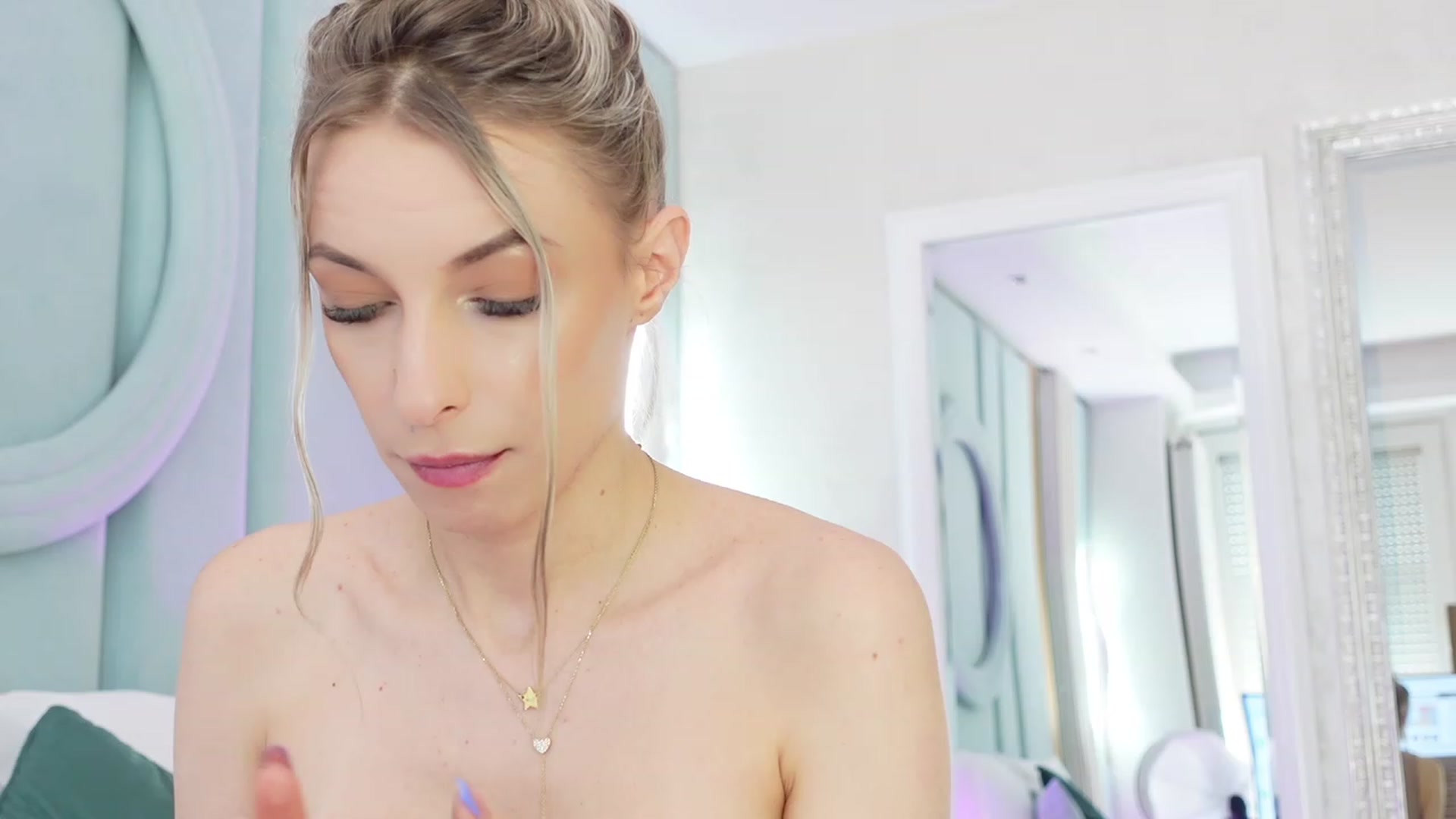Gallery image thumbnail from KyliePassion's myfreecams stream on, 08/12/2023, 08:25 image 15 of 20