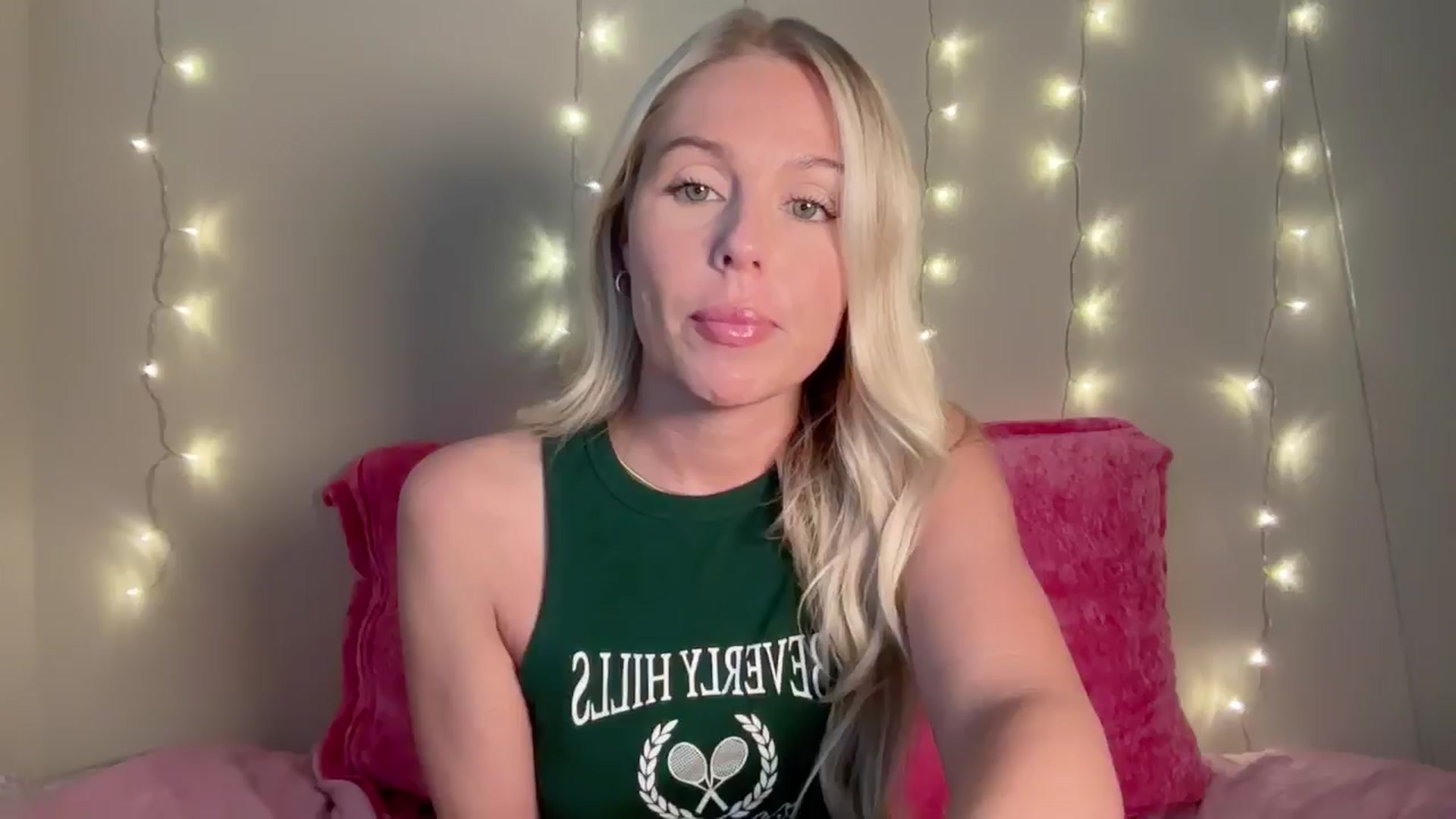 Gallery image thumbnail from Kylie_Baby's myfreecams stream on, 08/23/2024, 13:12 image 1 of 20
