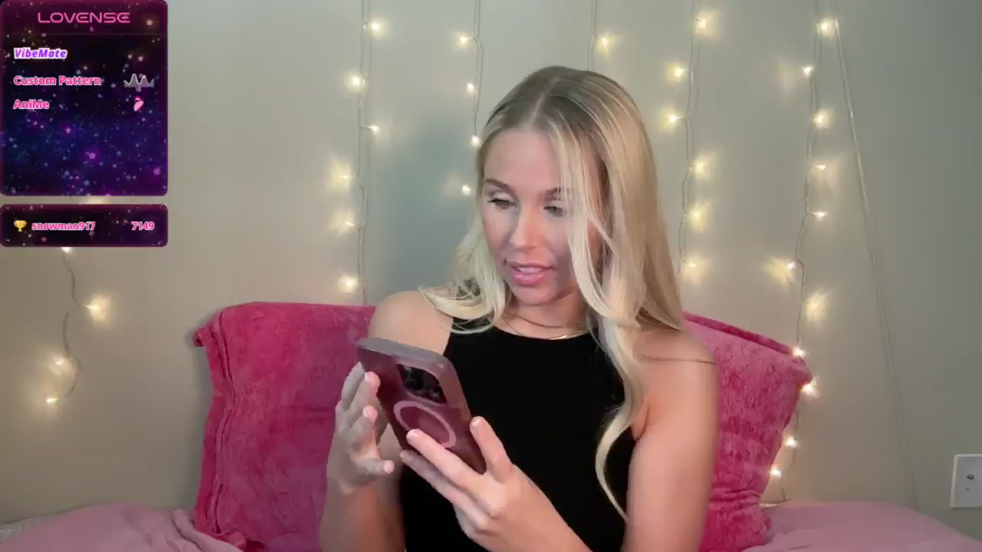 Gallery image thumbnail from Kylie_Baby's myfreecams stream on, 08/26/2024, 13:25 image 17 of 20