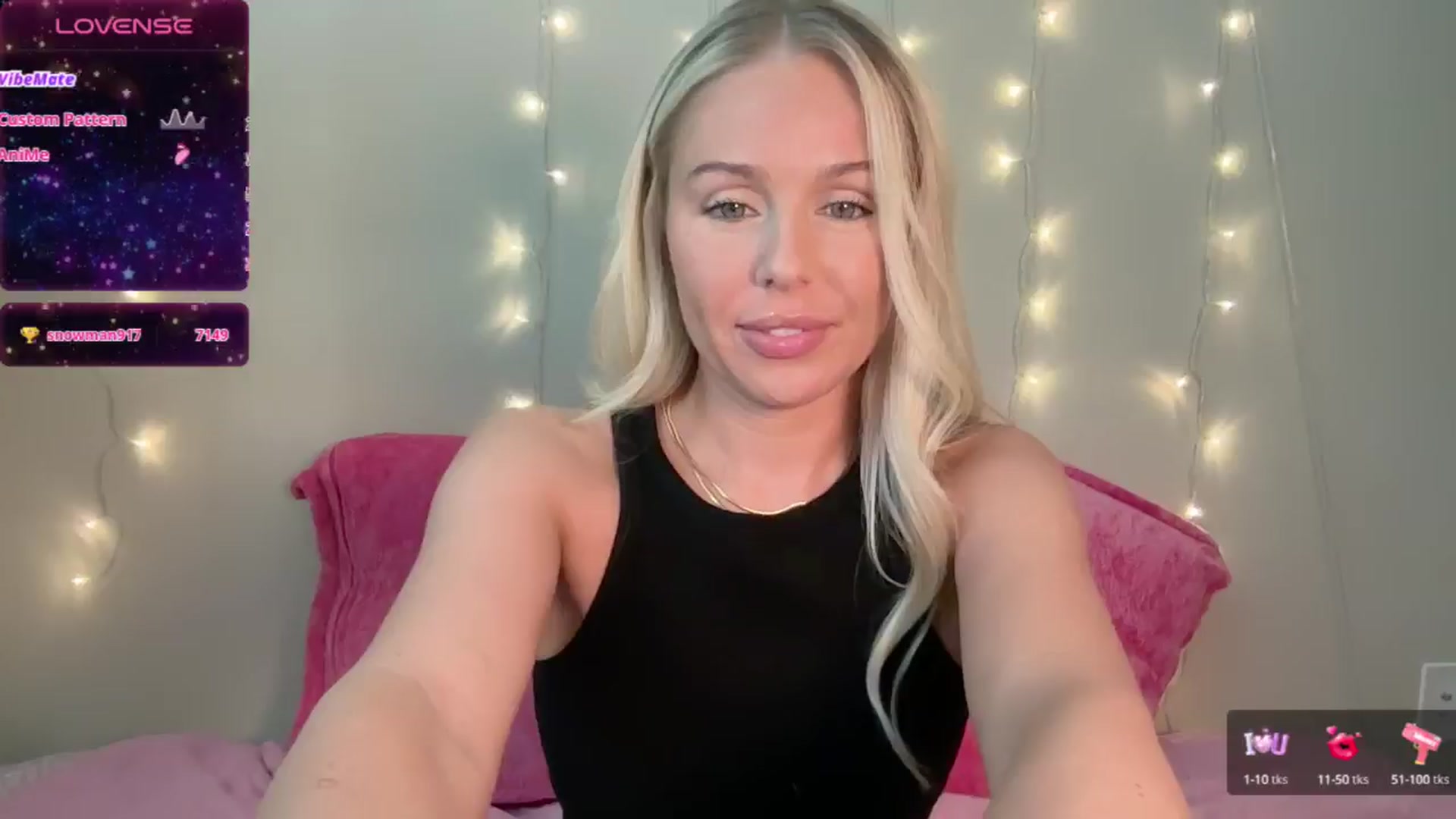 Gallery image thumbnail from Kylie_Baby's myfreecams stream on, 08/26/2024, 13:25 image 9 of 20